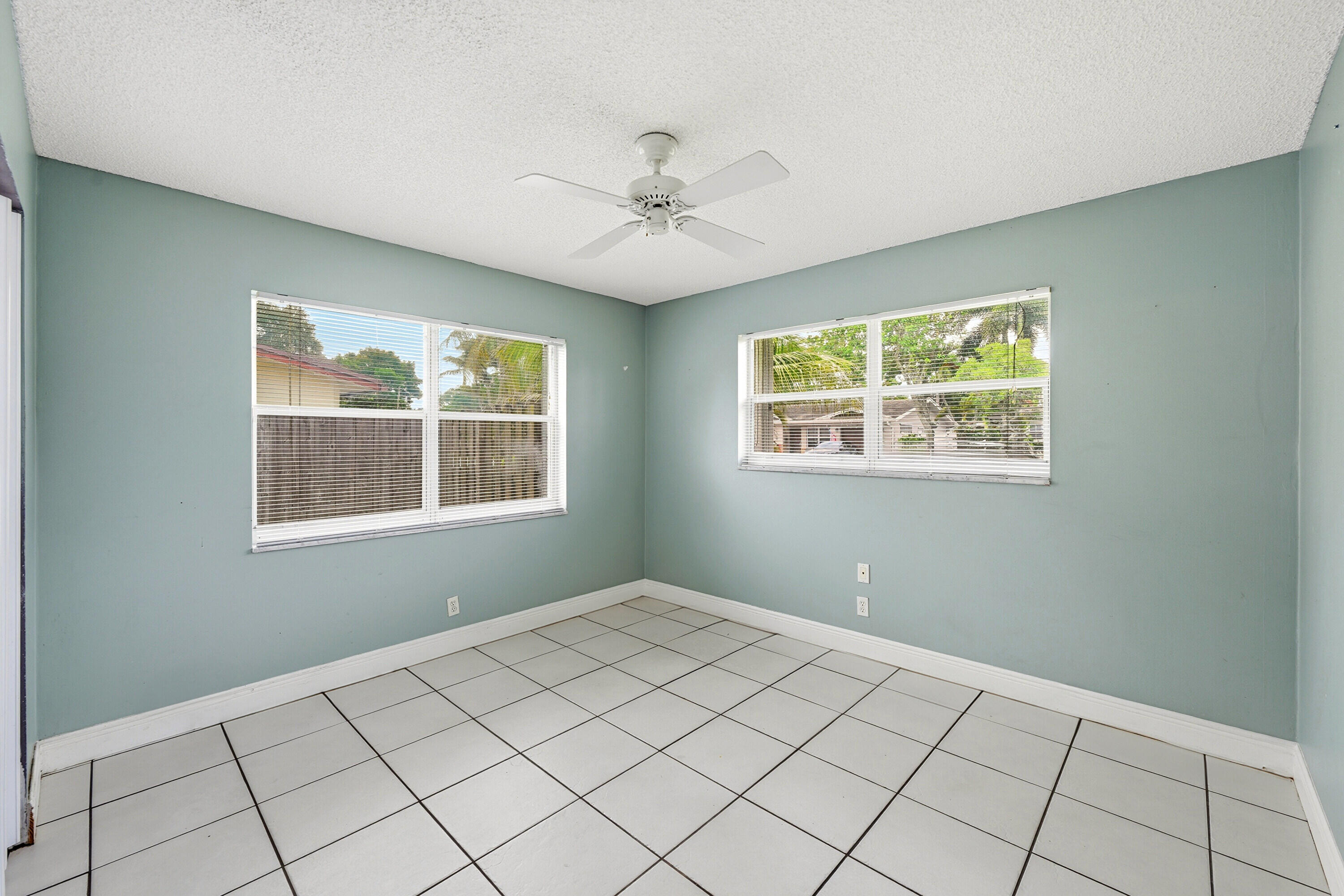 PALM-AIRE VILLAGE 2ND SEC - Residential