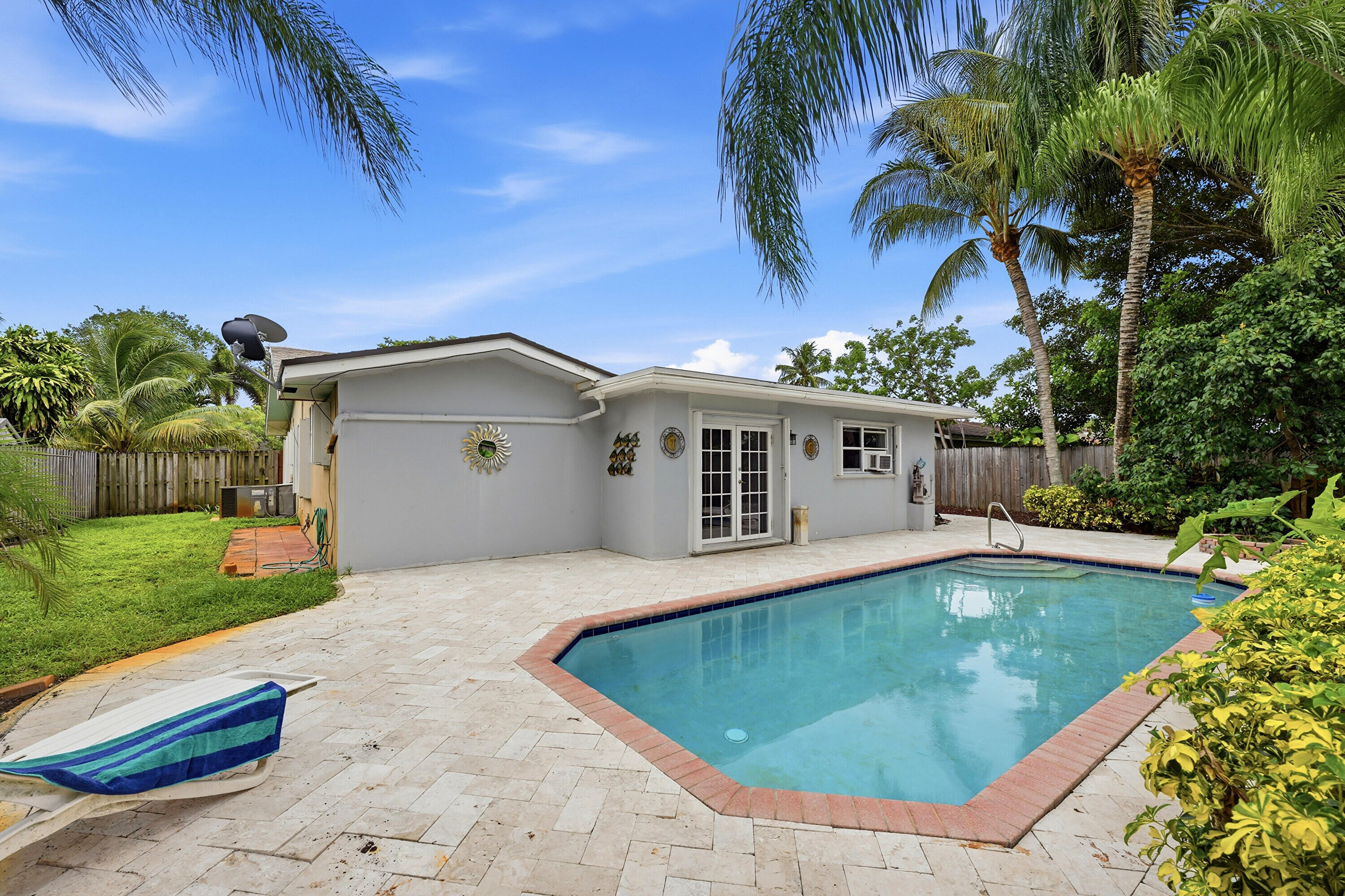 PALM-AIRE VILLAGE 2ND SEC - Residential