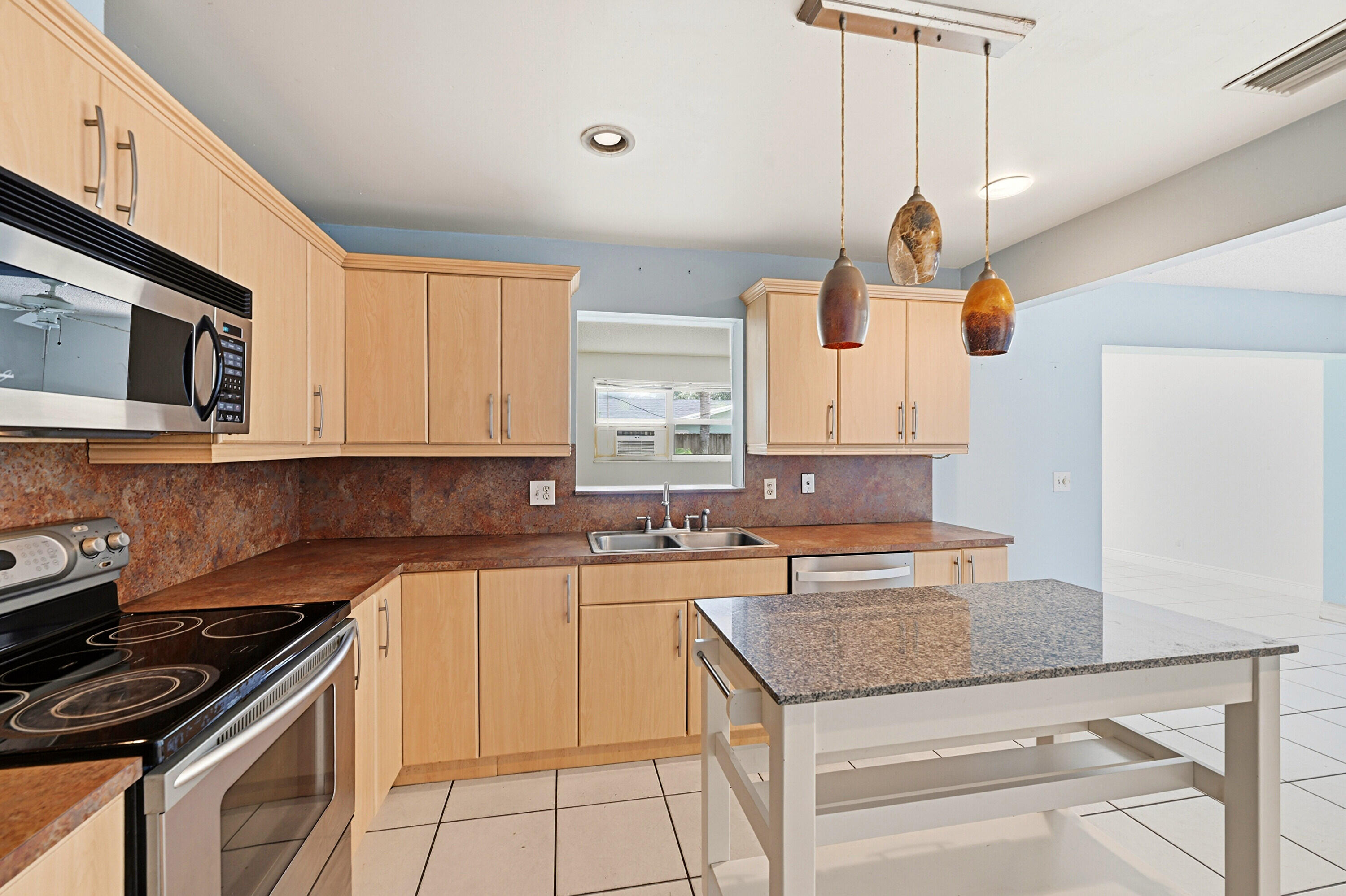 PALM-AIRE VILLAGE 2ND SEC - Residential