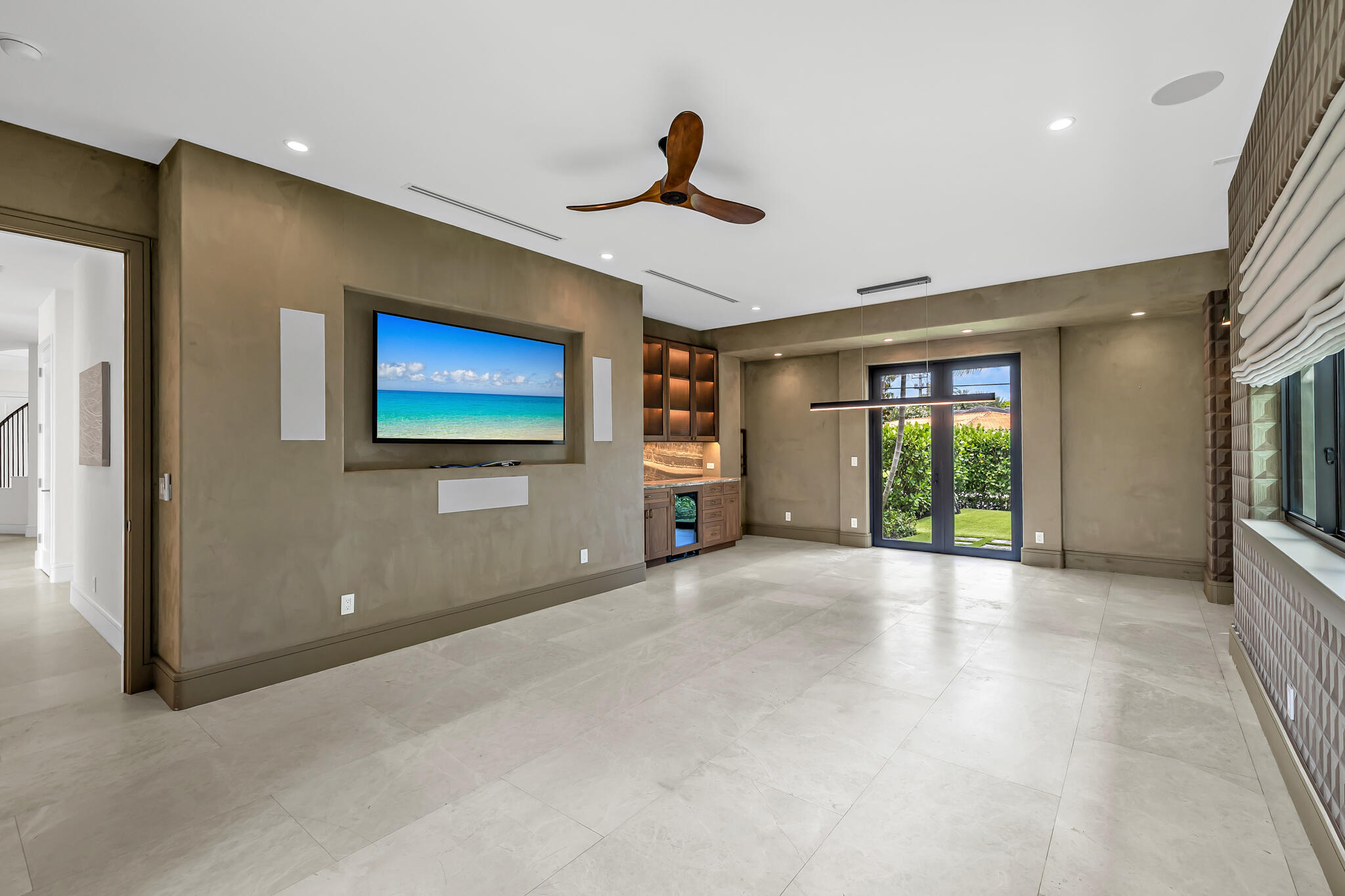 LIGHTHOUSE POINT 6TH SEC - Residential