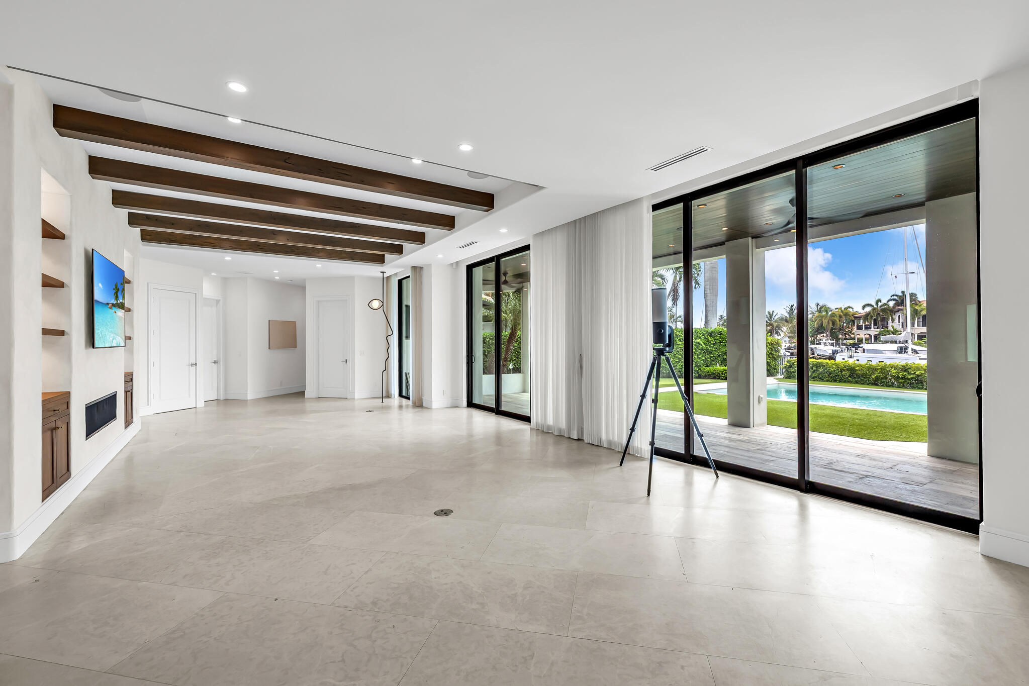LIGHTHOUSE POINT 6TH SEC - Residential