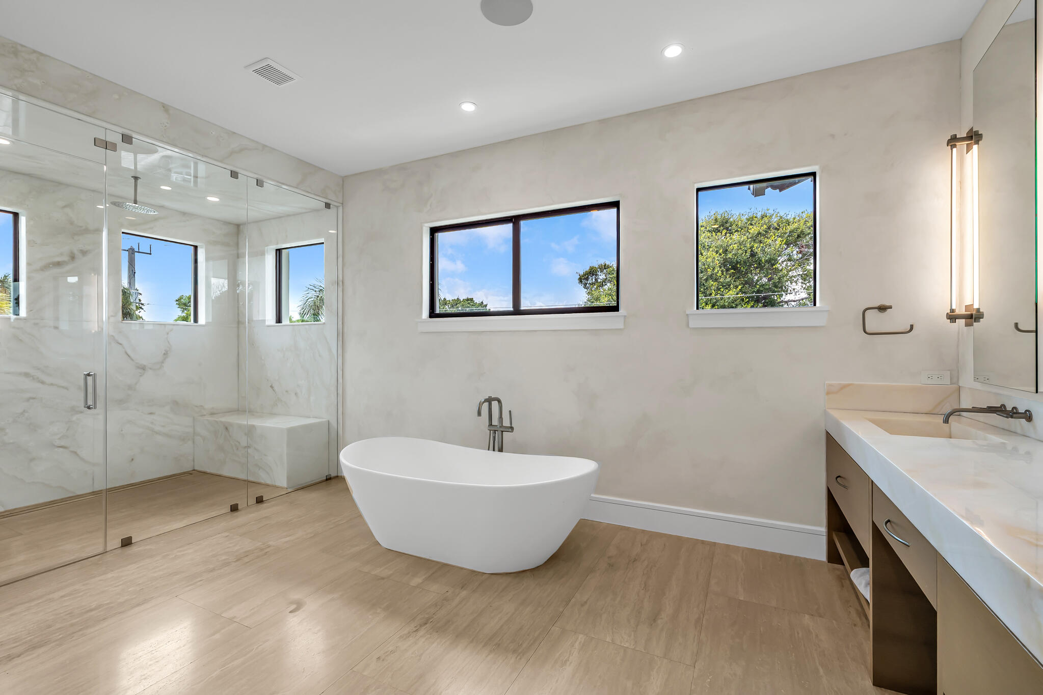 LIGHTHOUSE POINT 6TH SEC - Residential