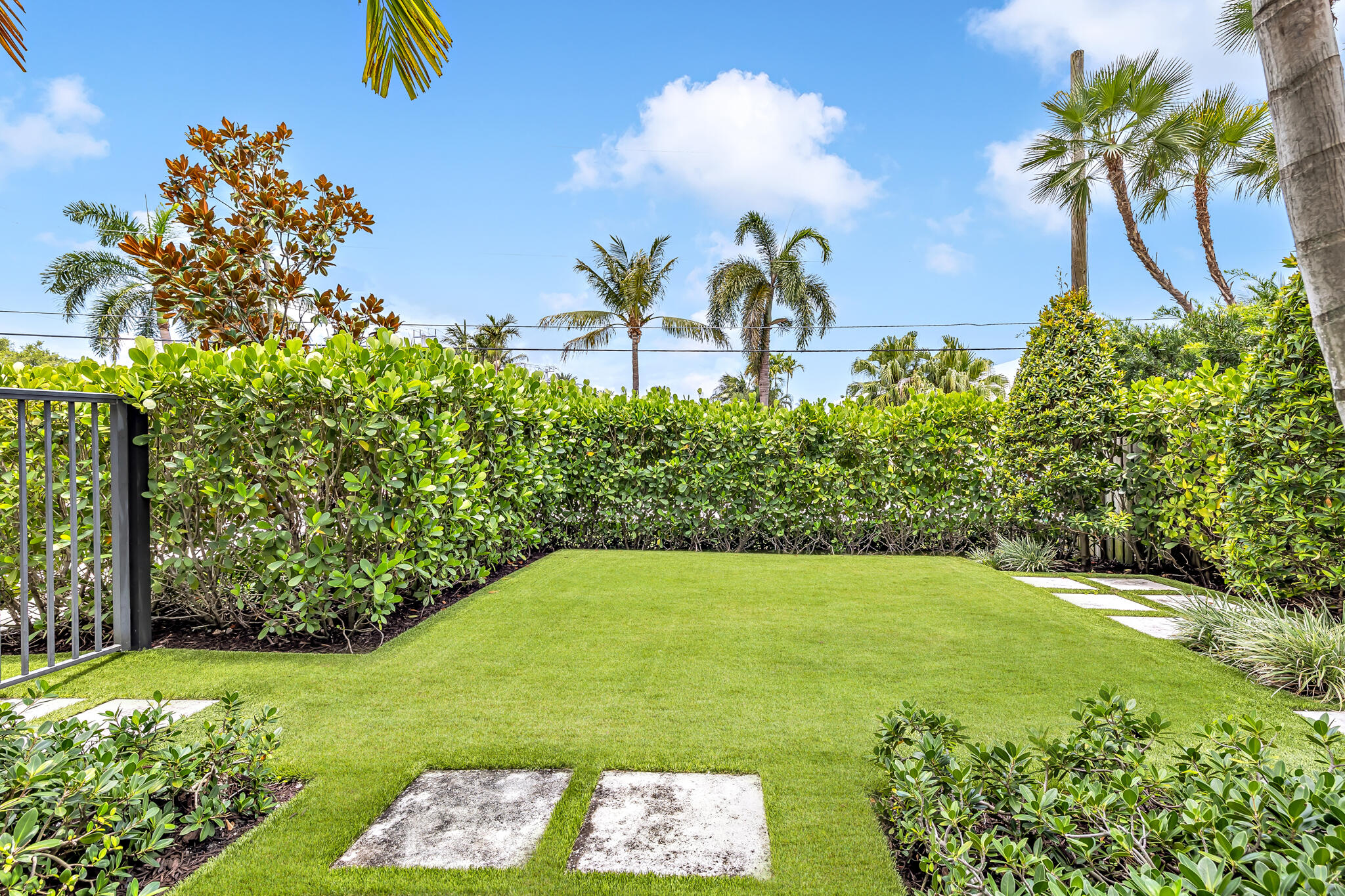 LIGHTHOUSE POINT 6TH SEC - Residential