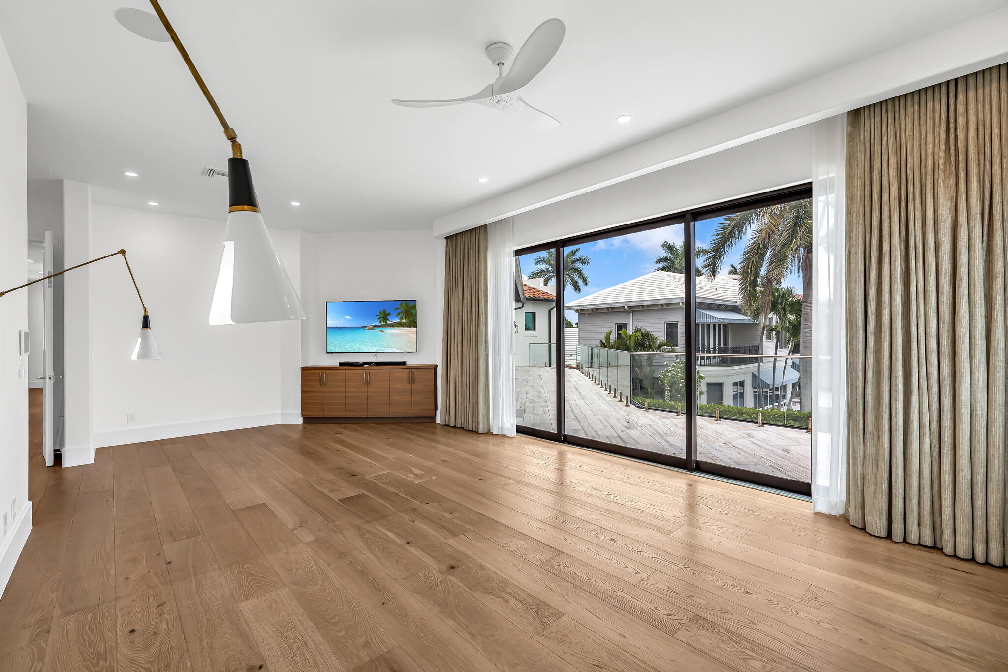 LIGHTHOUSE POINT 6TH SEC - Residential
