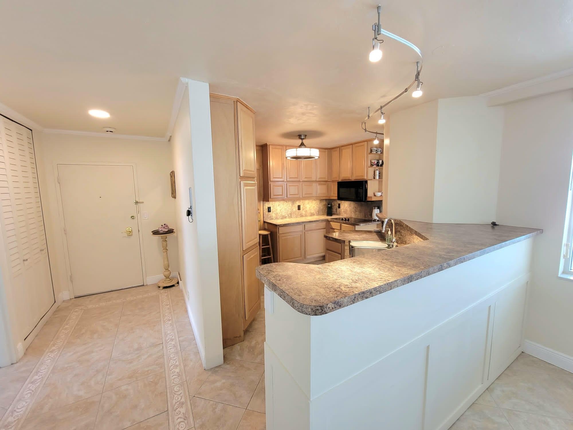 The Edgewater Arms, Inc. - Residential