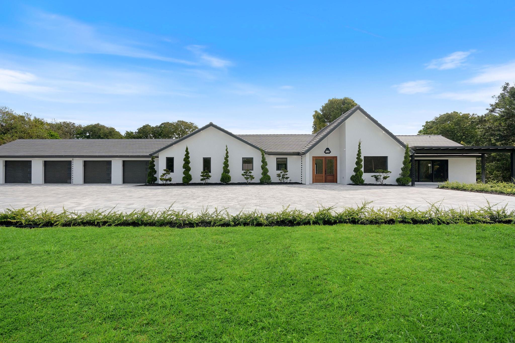 SUNSHINE RANCHES - Residential