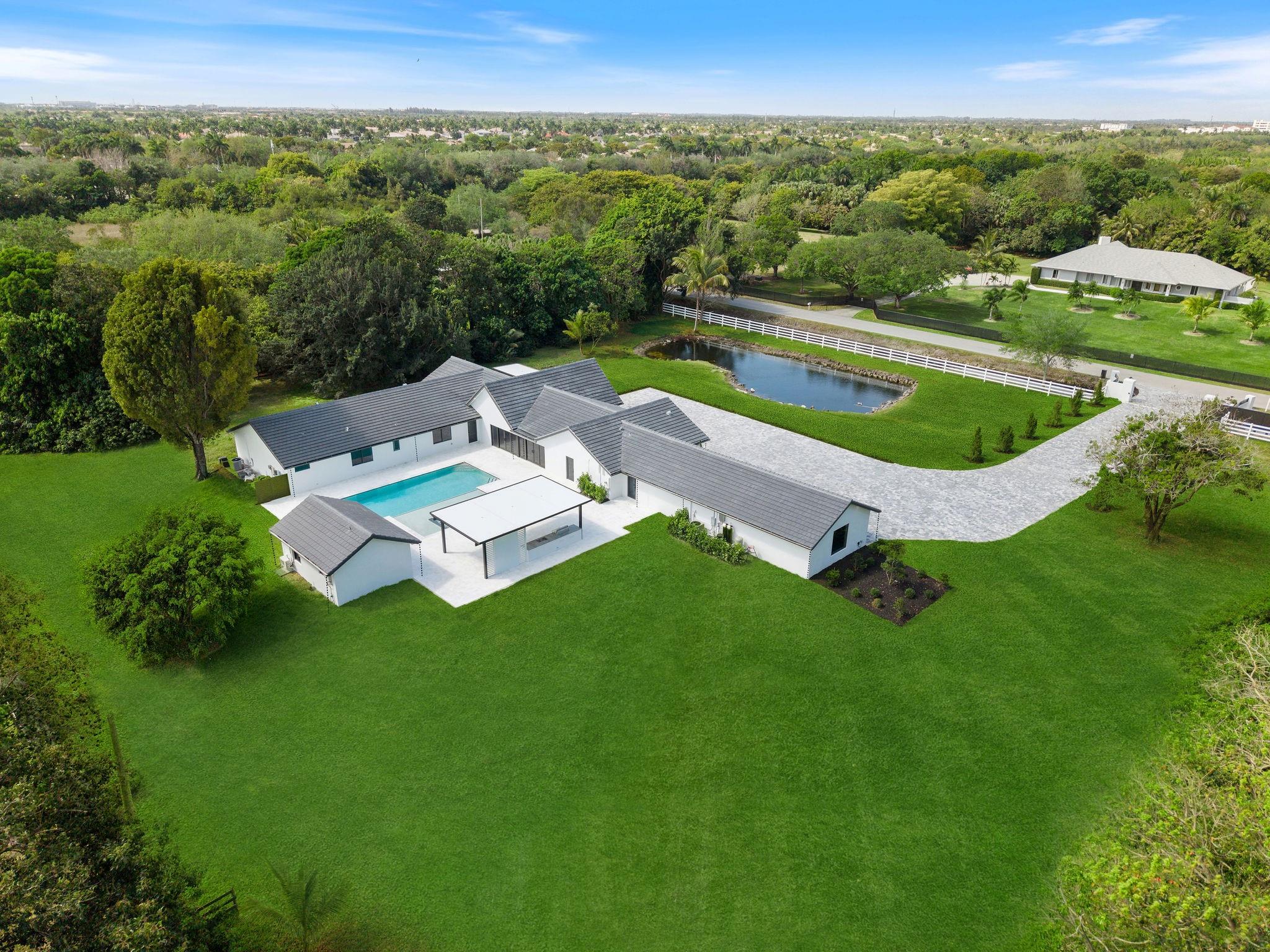 SUNSHINE RANCHES - Residential
