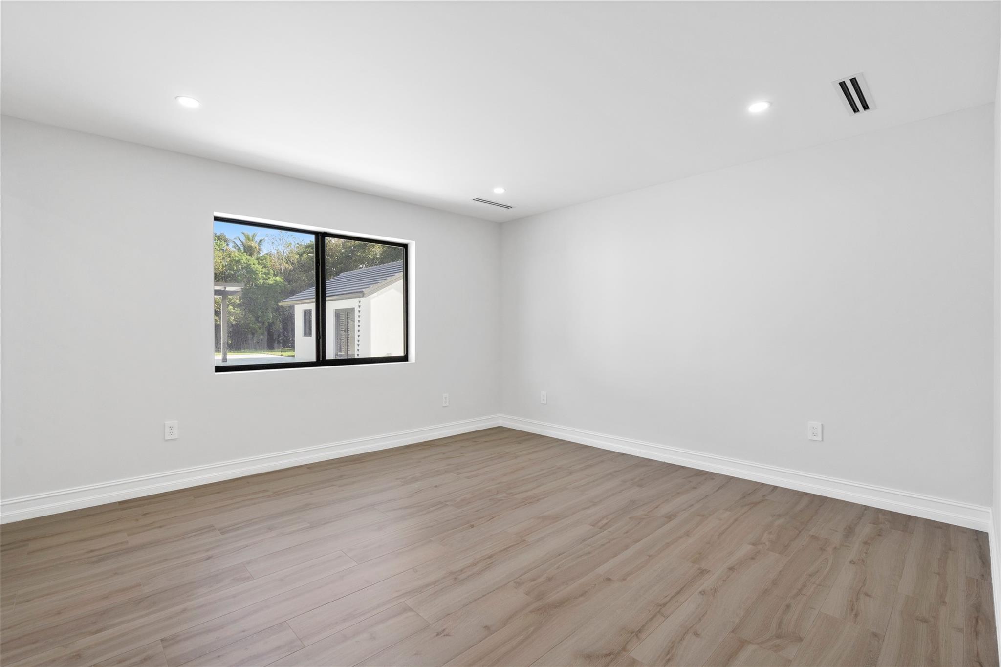 SUNSHINE RANCHES - Residential