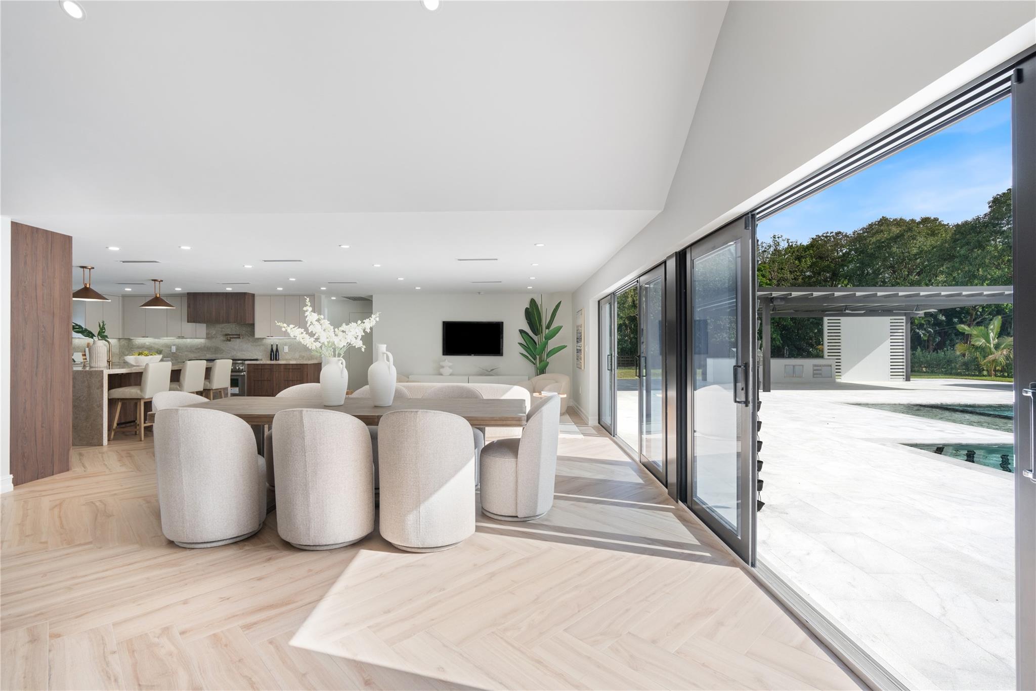 SUNSHINE RANCHES - Residential