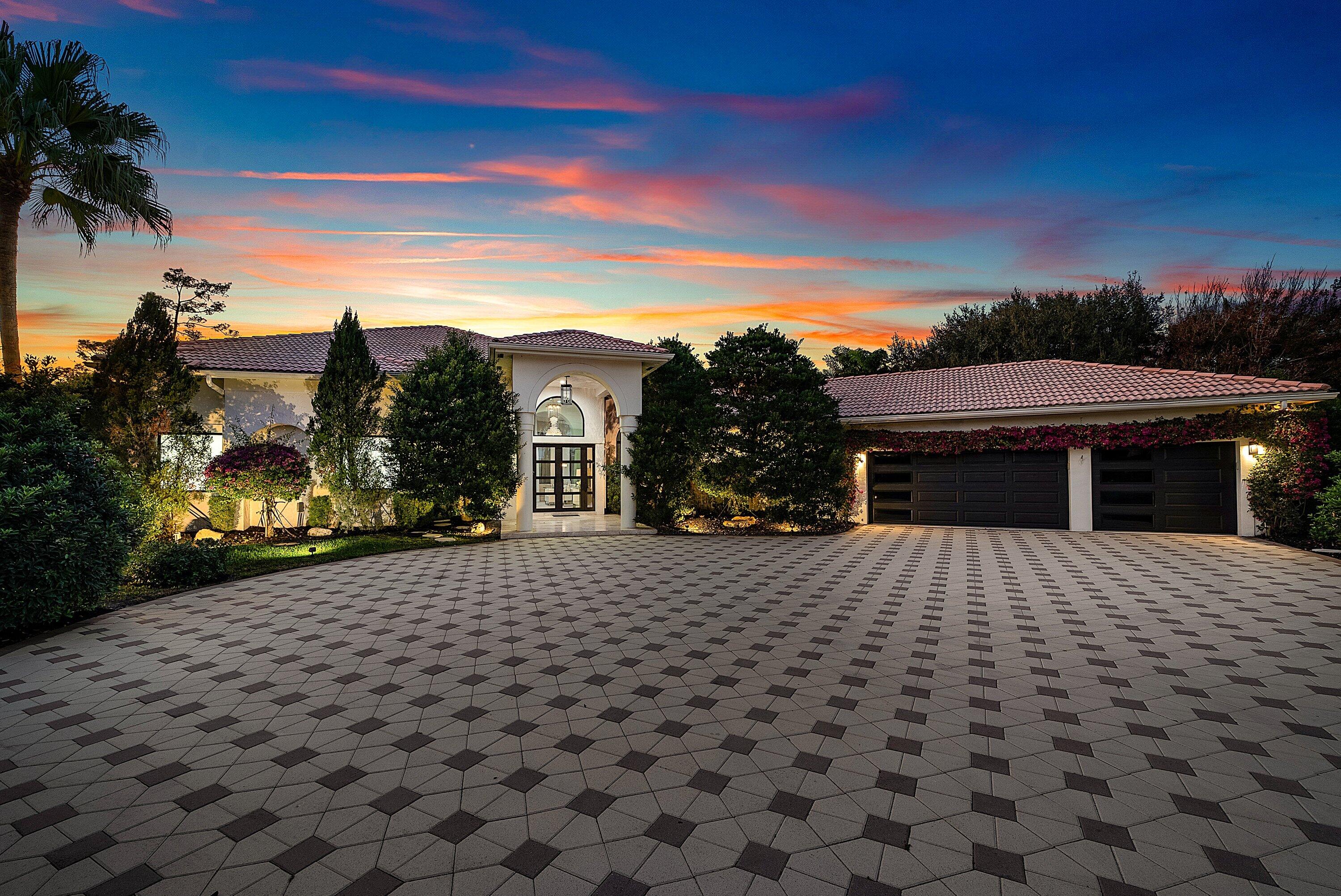 SHERBROOKE ESTATES - Residential