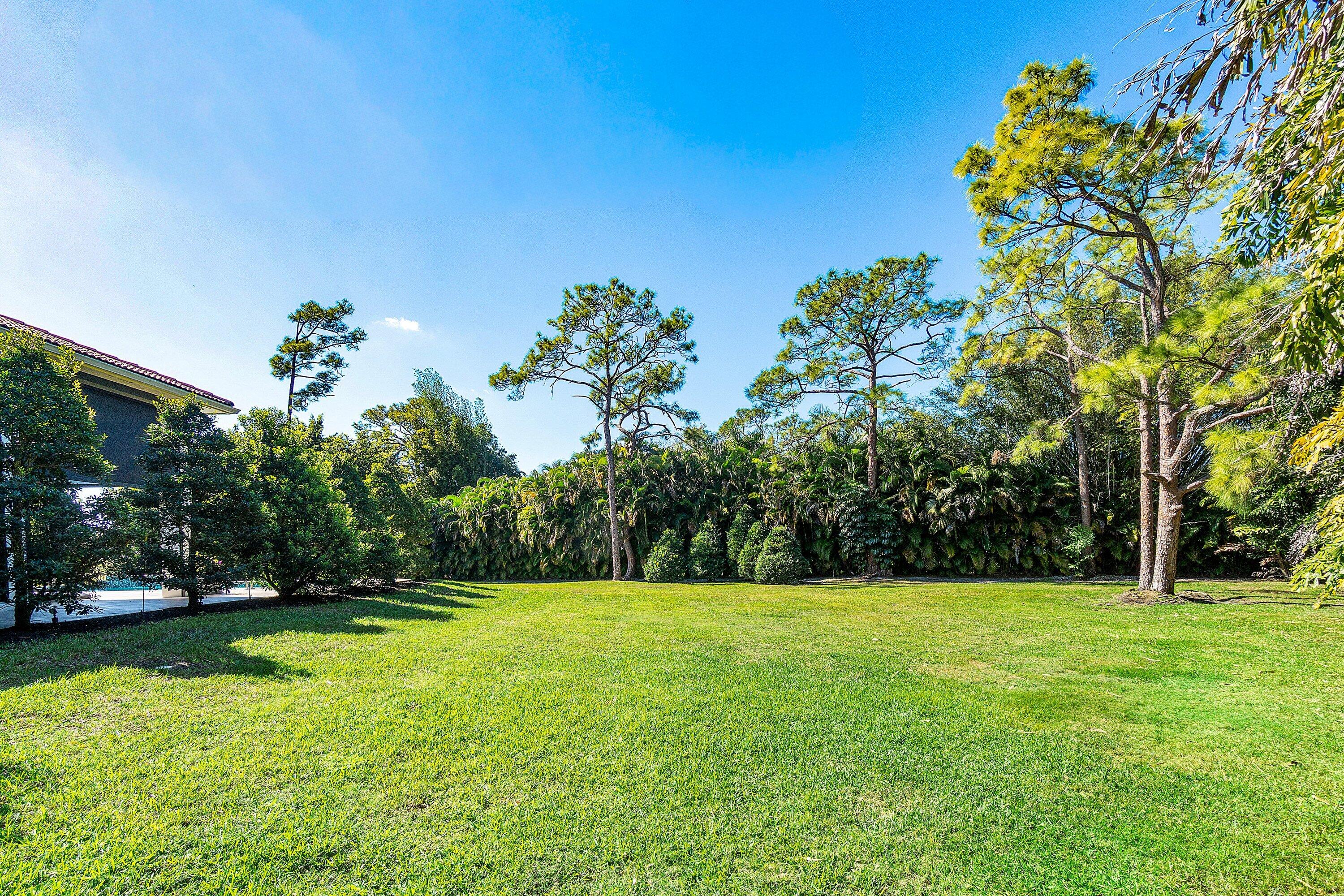 SHERBROOKE ESTATES - Residential