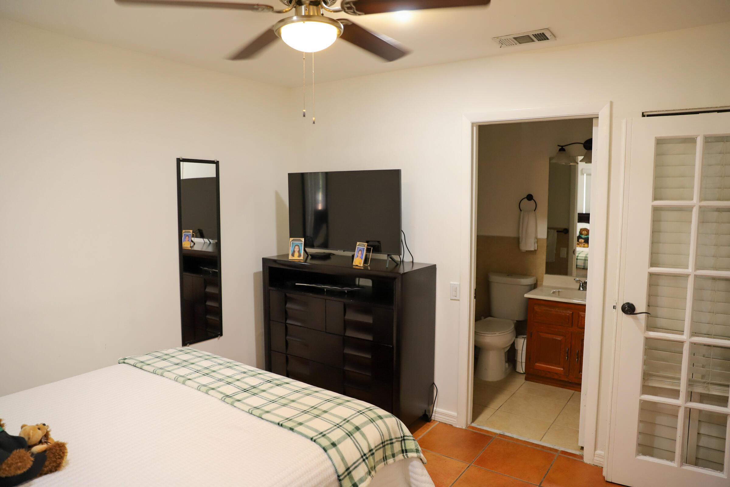 SNAPPER VILLAGE PH 2 SEC 33 COND - Residential