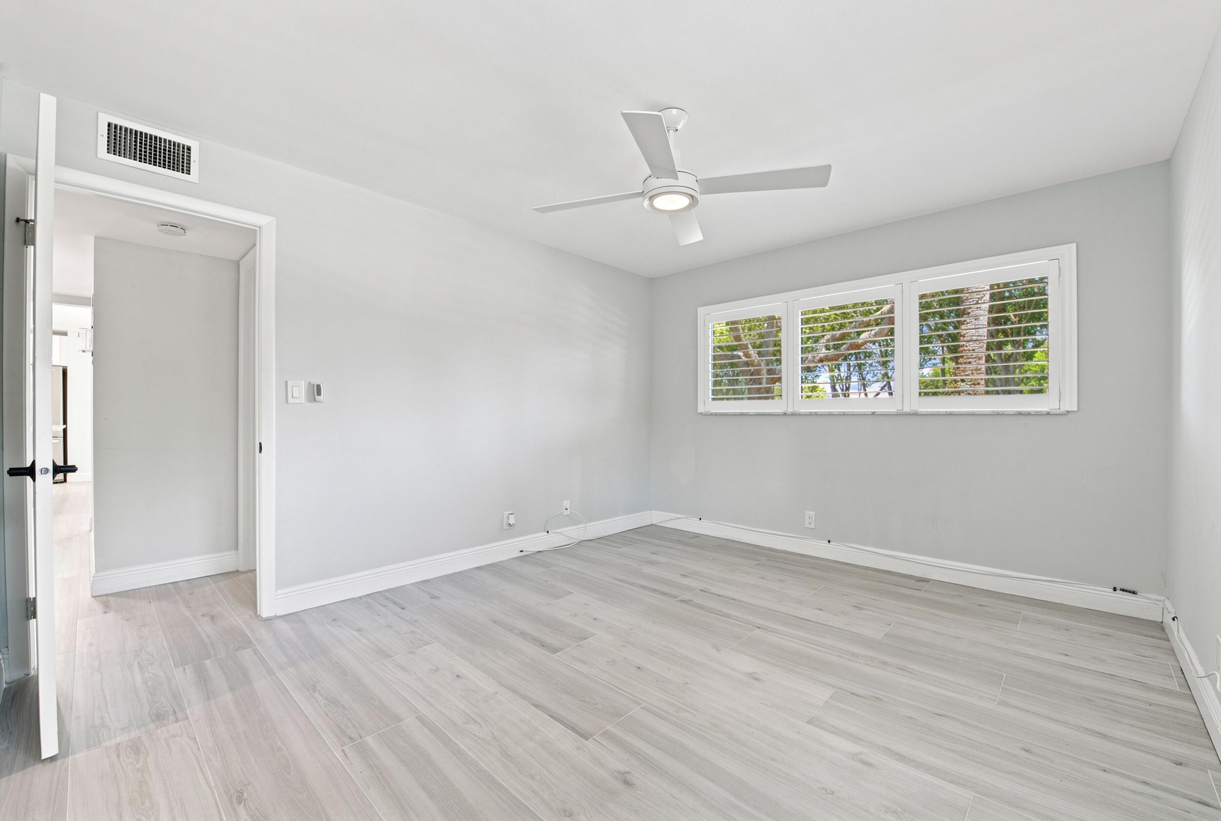 LAKES OF DELRAY - Residential