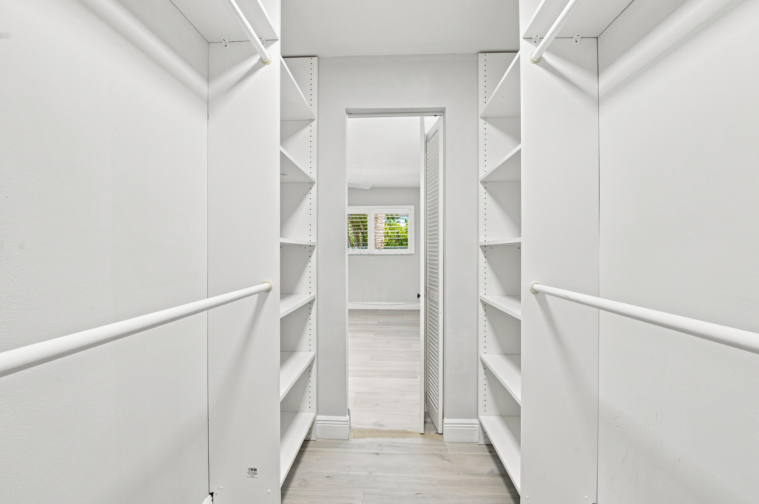LAKES OF DELRAY - Residential