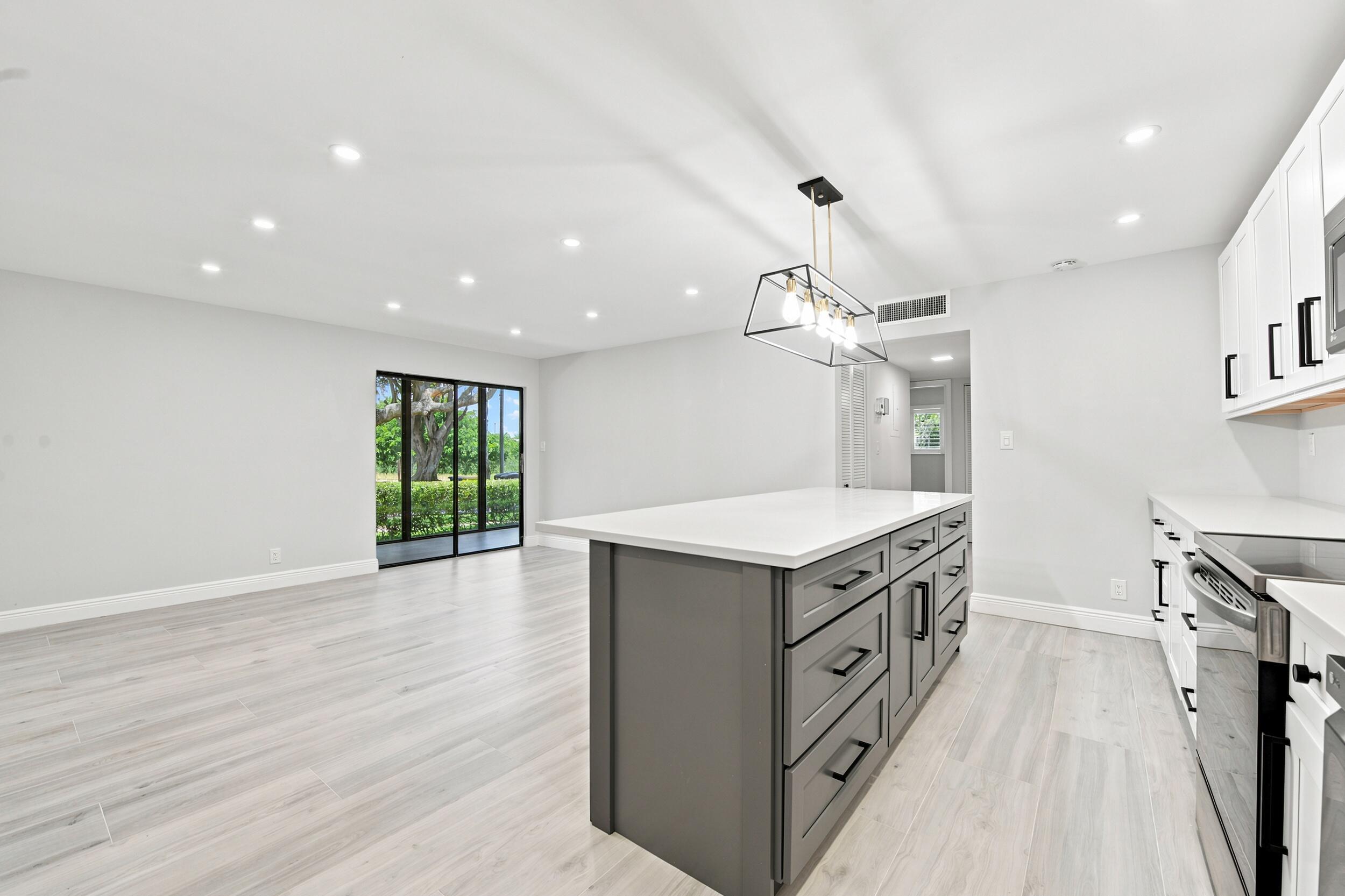 LAKES OF DELRAY - Residential