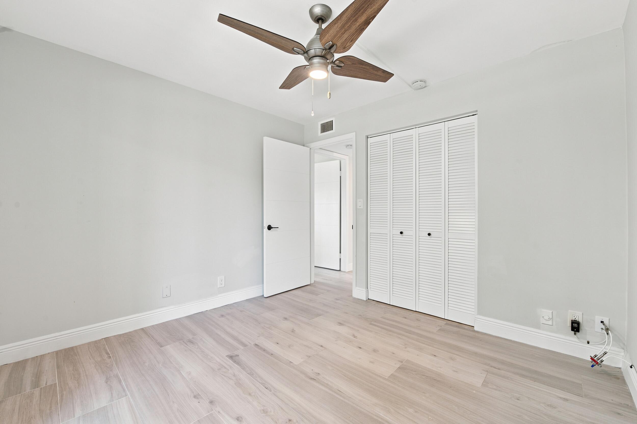 LAKES OF DELRAY - Residential