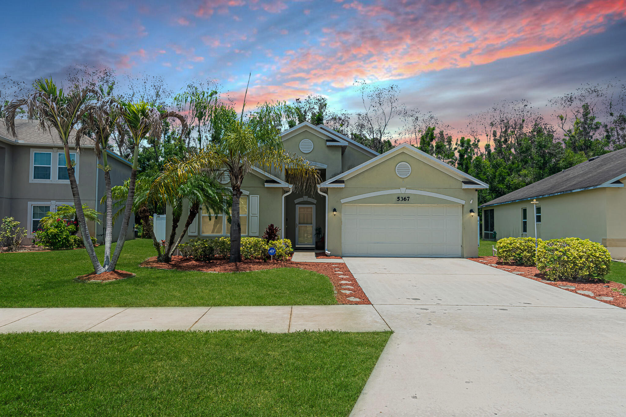 Winter Lakes! 4/2/2 Pool Home features tile and laminate flooring throughout, crown molding, an open living/dining area, a breakfast nook, and a whole-house surround sound system. Step outside to your private oasis—a fully fenced backyard featuring a screened-in patio and a gorgeous in-ground pool.   Equipped with complete storm panel protection and a 2-car garage. Great location with easy access to St. Lucie West, dining, and shopping. Schedule your tour today!