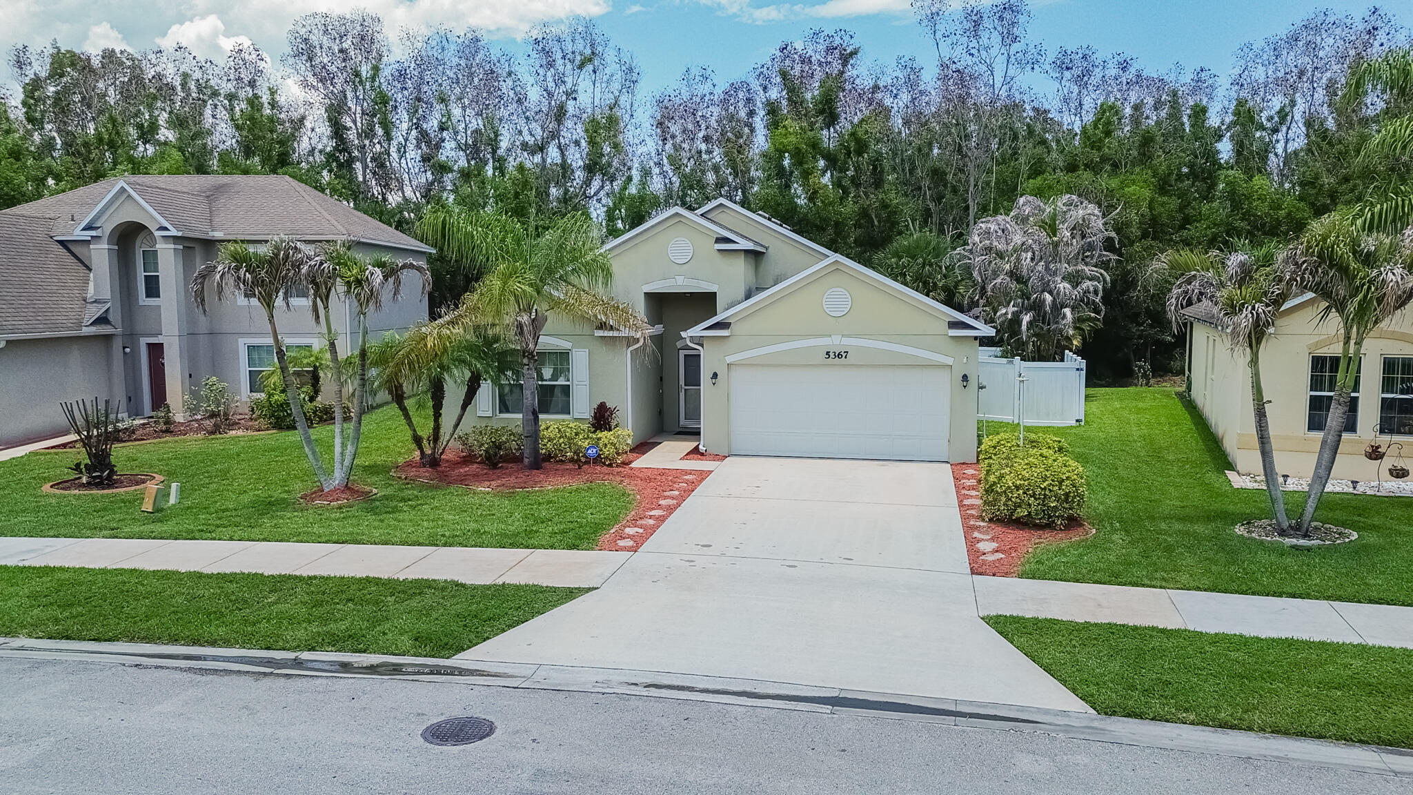 WINTER LAKES - Residential