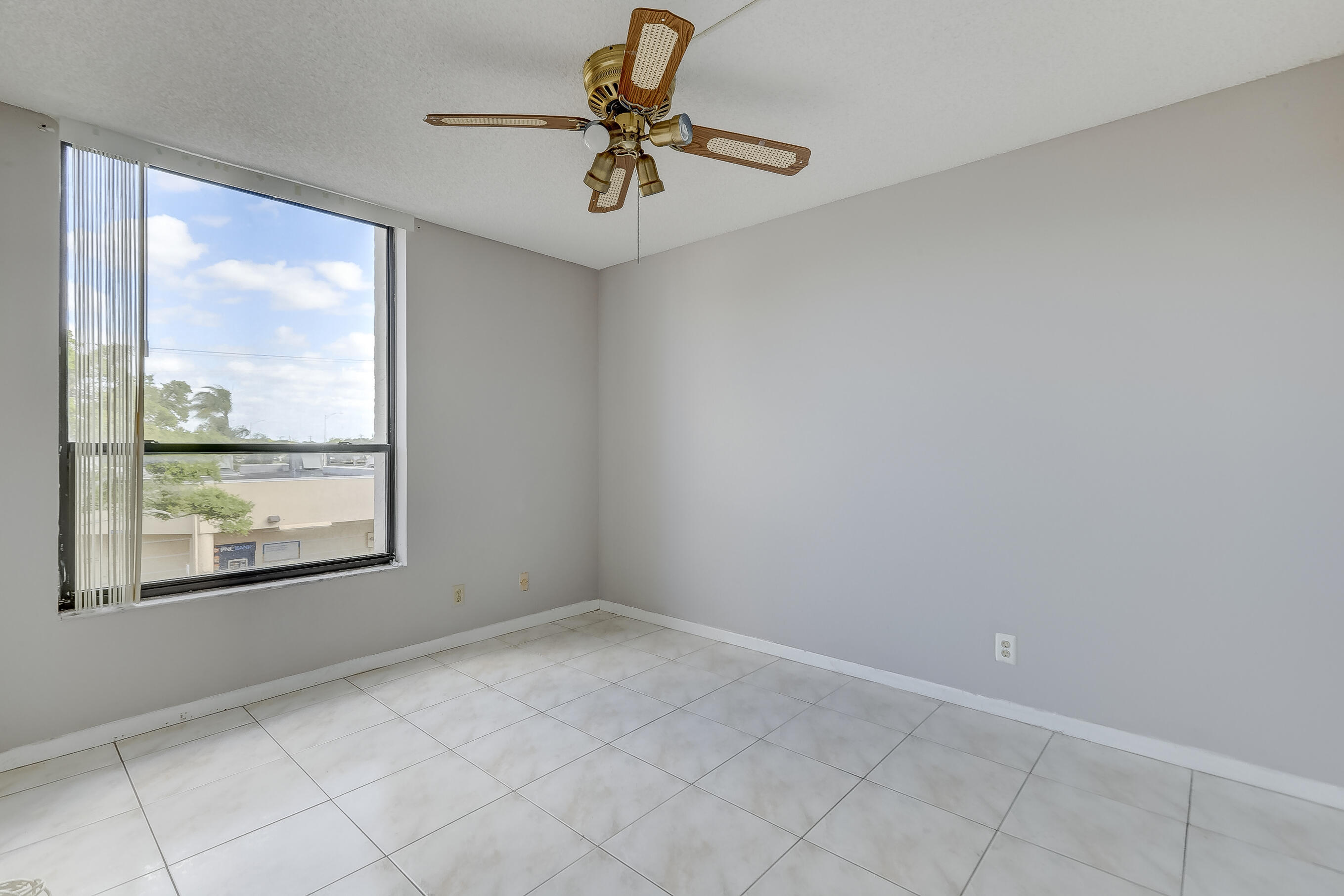 CONCORD VILLAGE CONDOMINIUM XI - Residential
