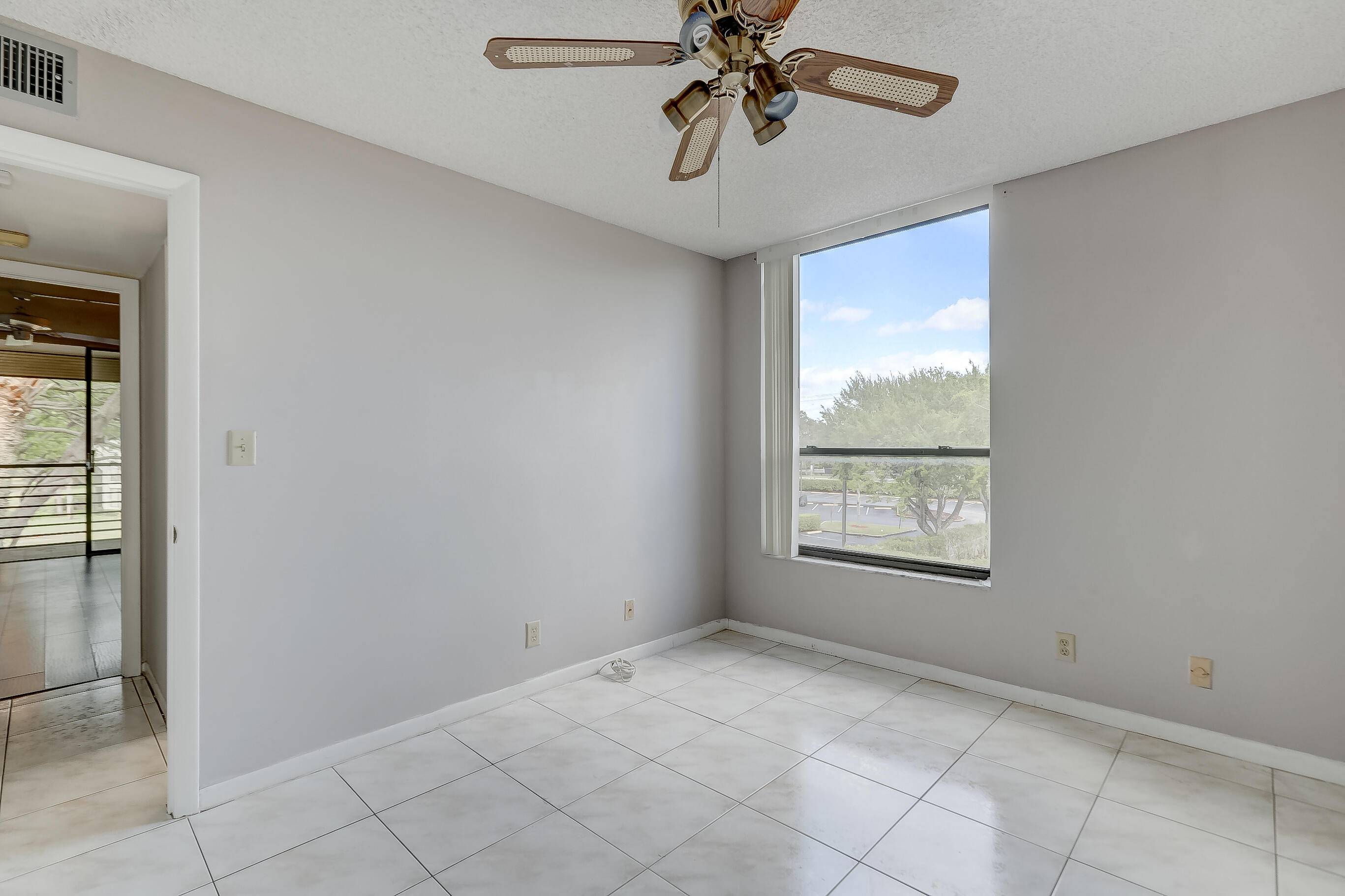 CONCORD VILLAGE CONDOMINIUM XI - Residential