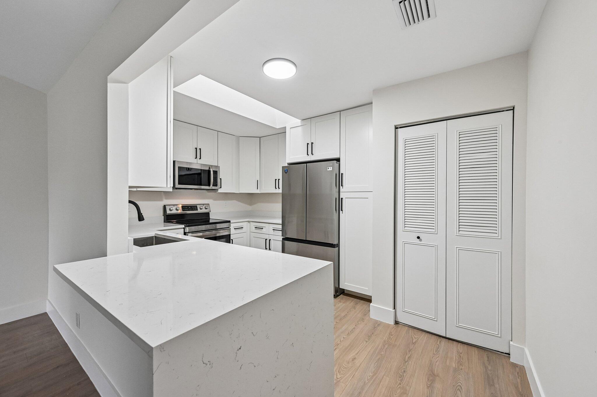EASTRIDGE ESTATES - Residential