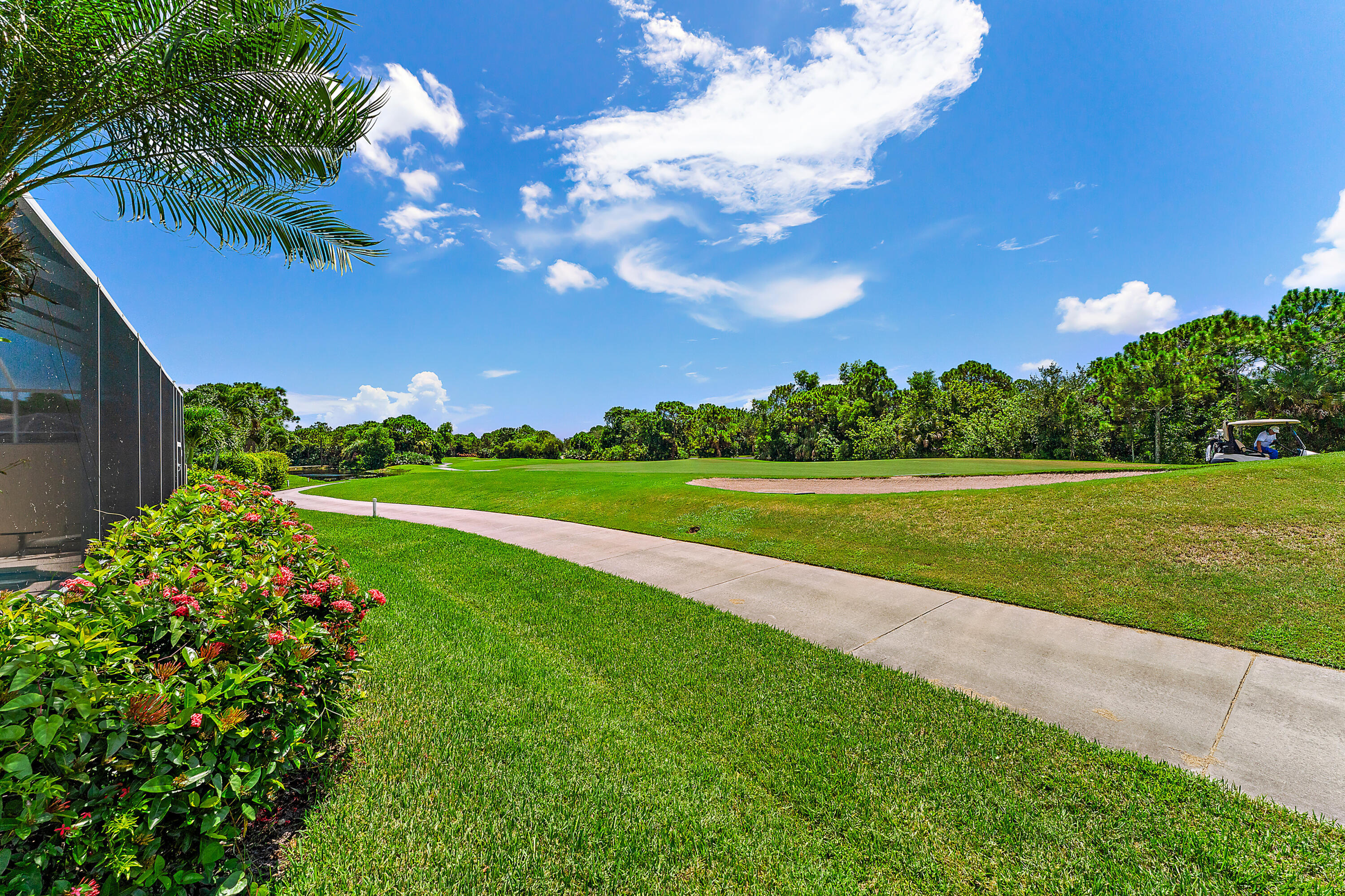 DOUBLE TREE - Residential Lease