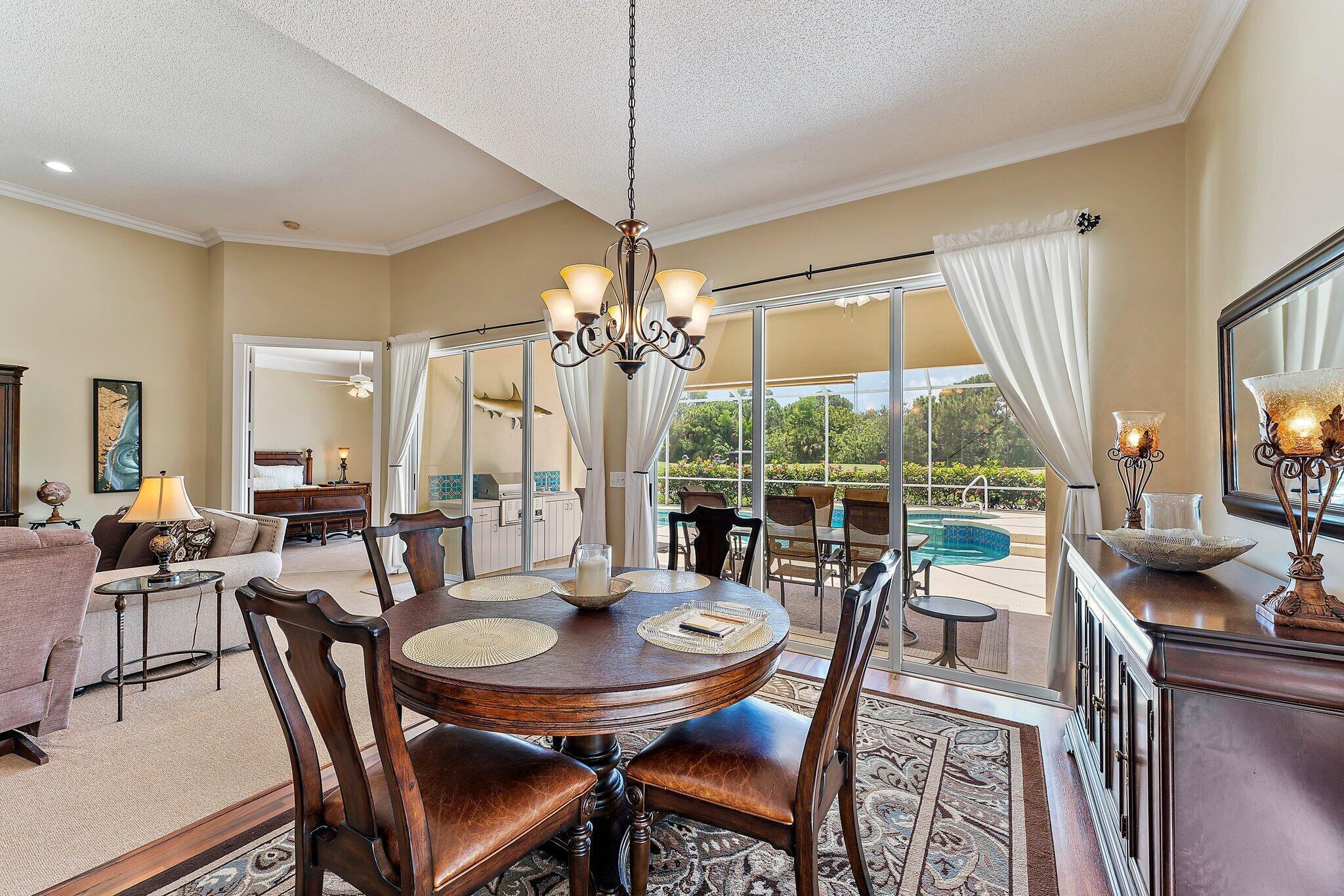DOUBLE TREE - Residential Lease