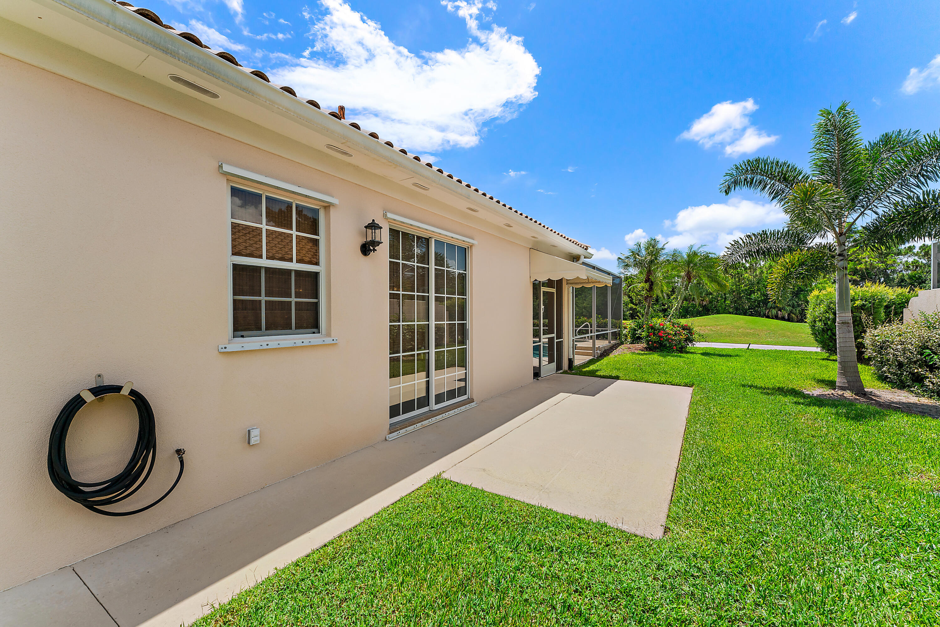 DOUBLE TREE - Residential Lease