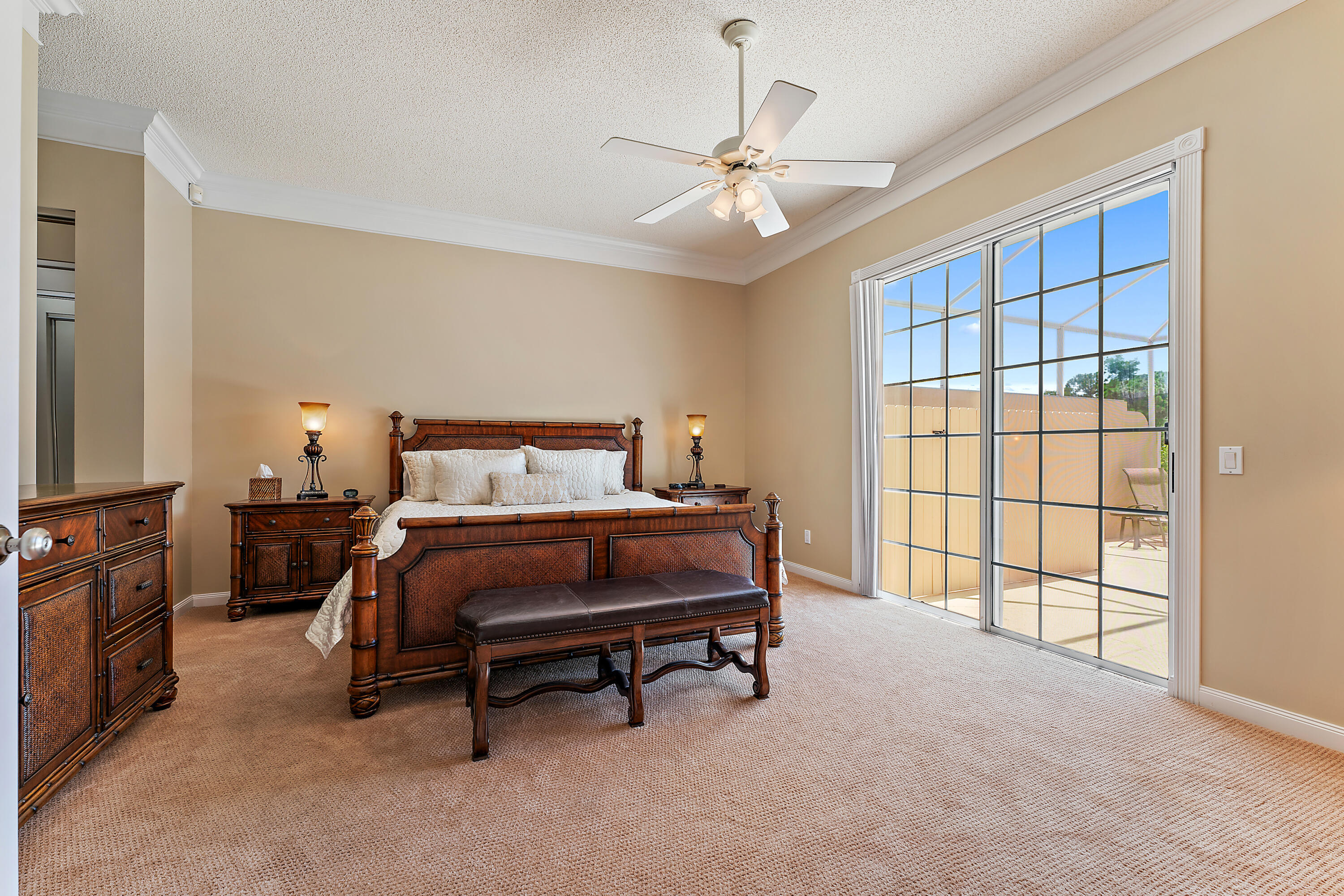 DOUBLE TREE - Residential Lease