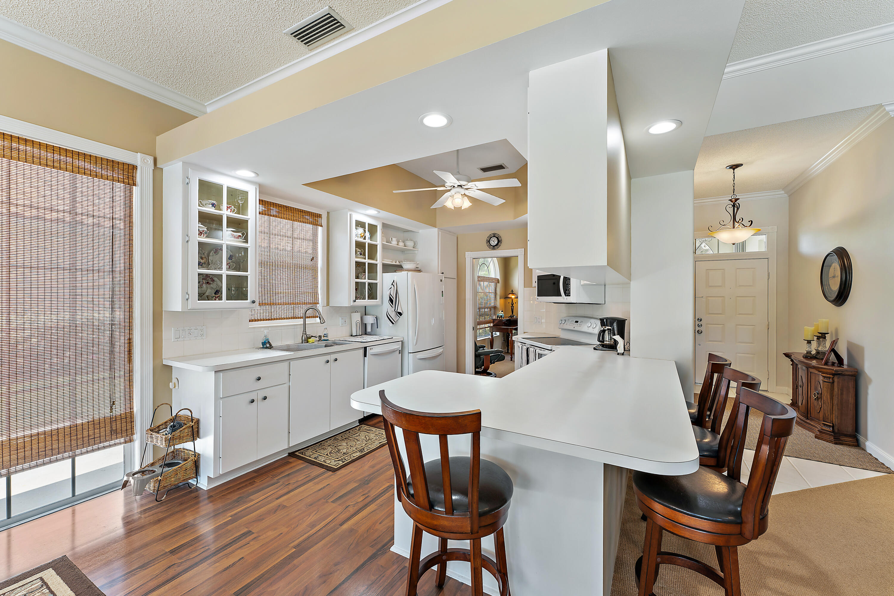 DOUBLE TREE - Residential Lease
