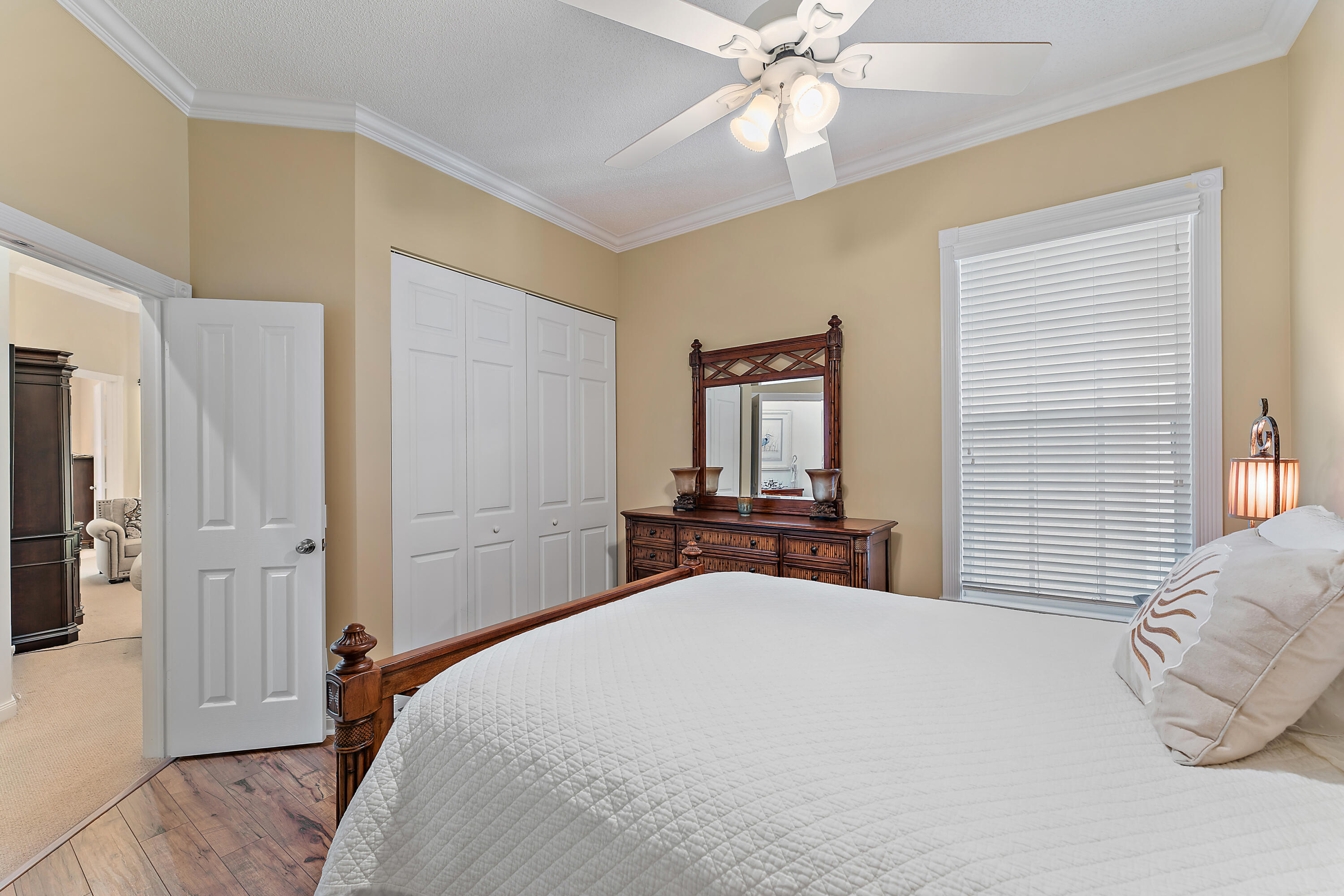 DOUBLE TREE - Residential Lease