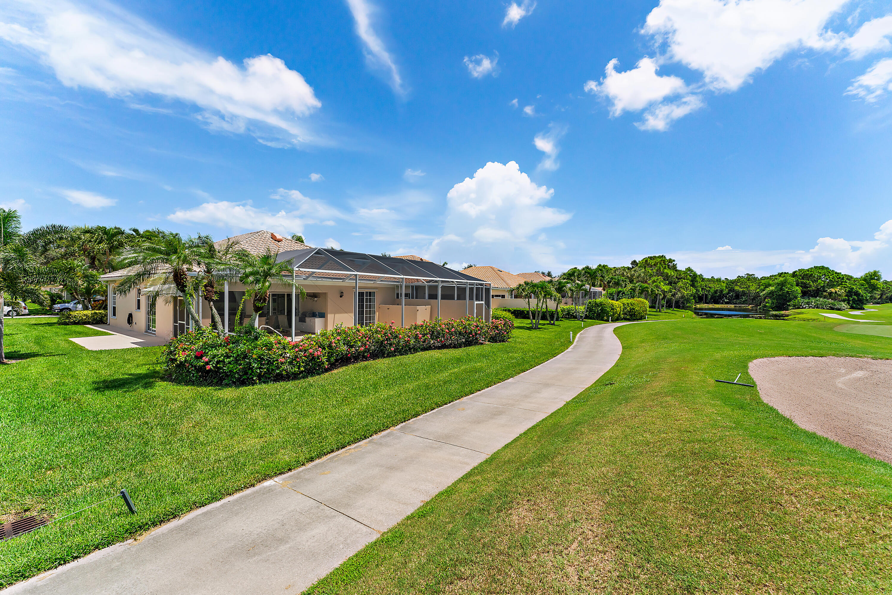 DOUBLE TREE - Residential Lease