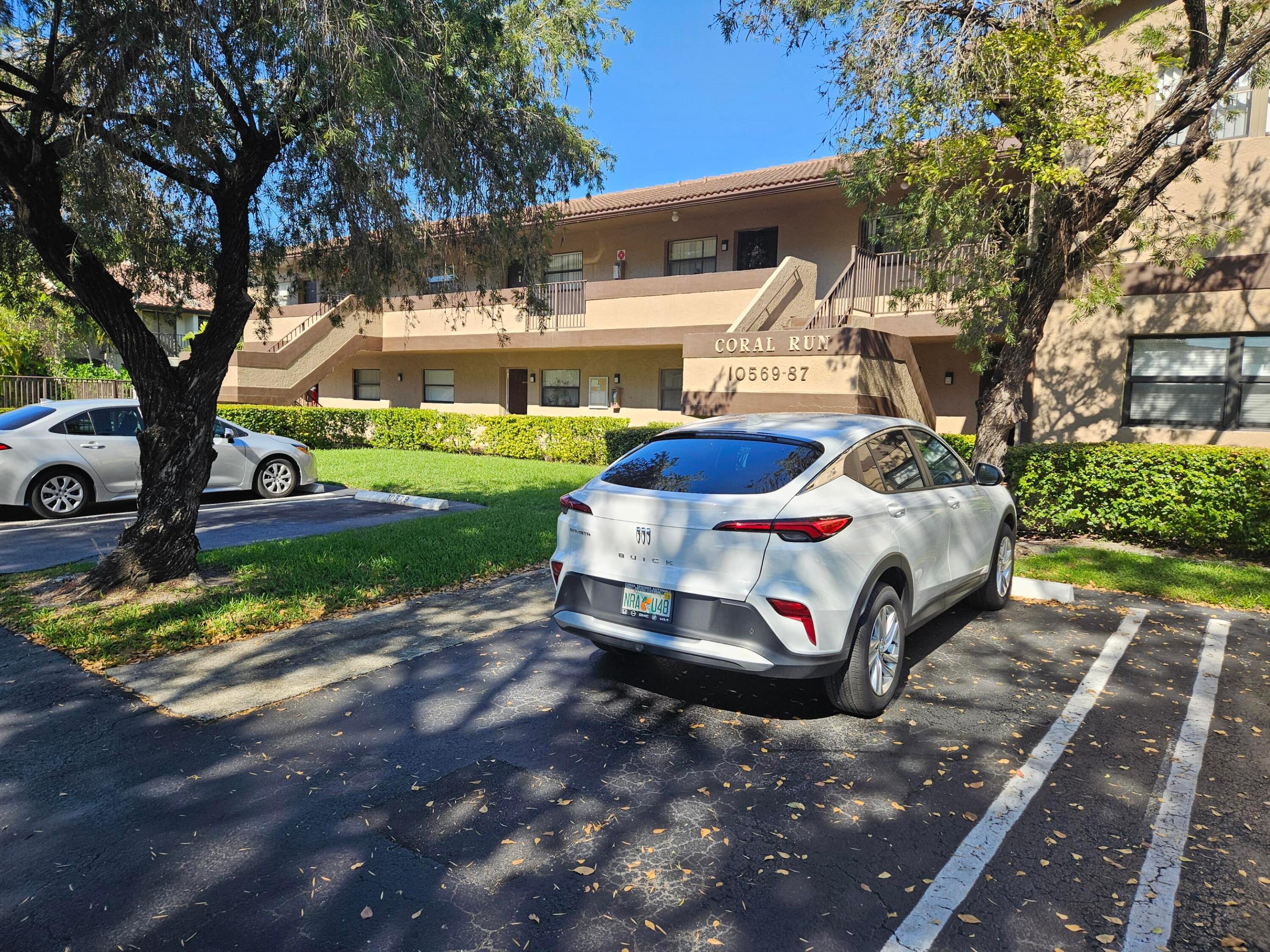 CORAL RUN CONDO - Residential Lease
