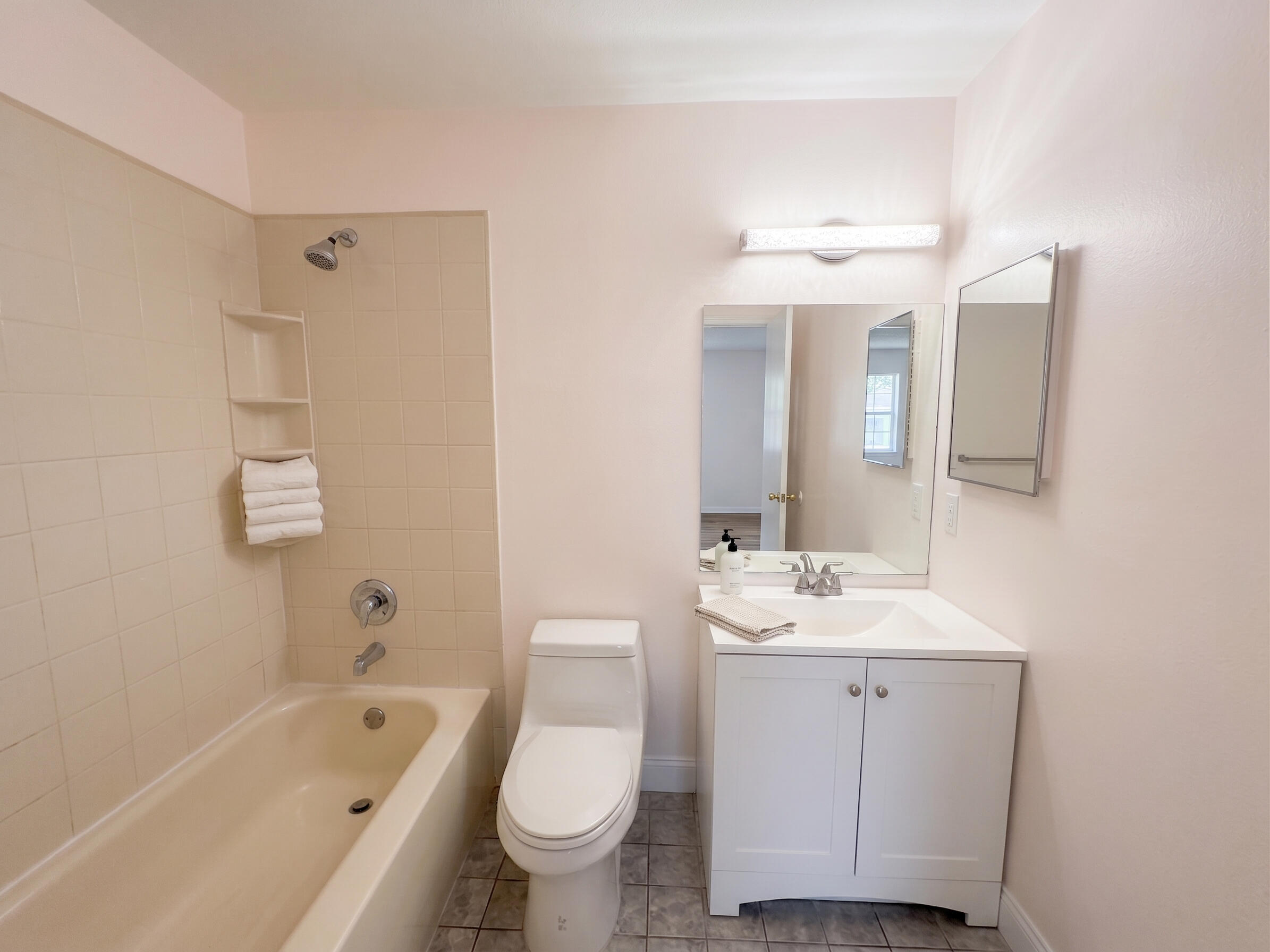 CORAL RUN CONDO - Residential Lease