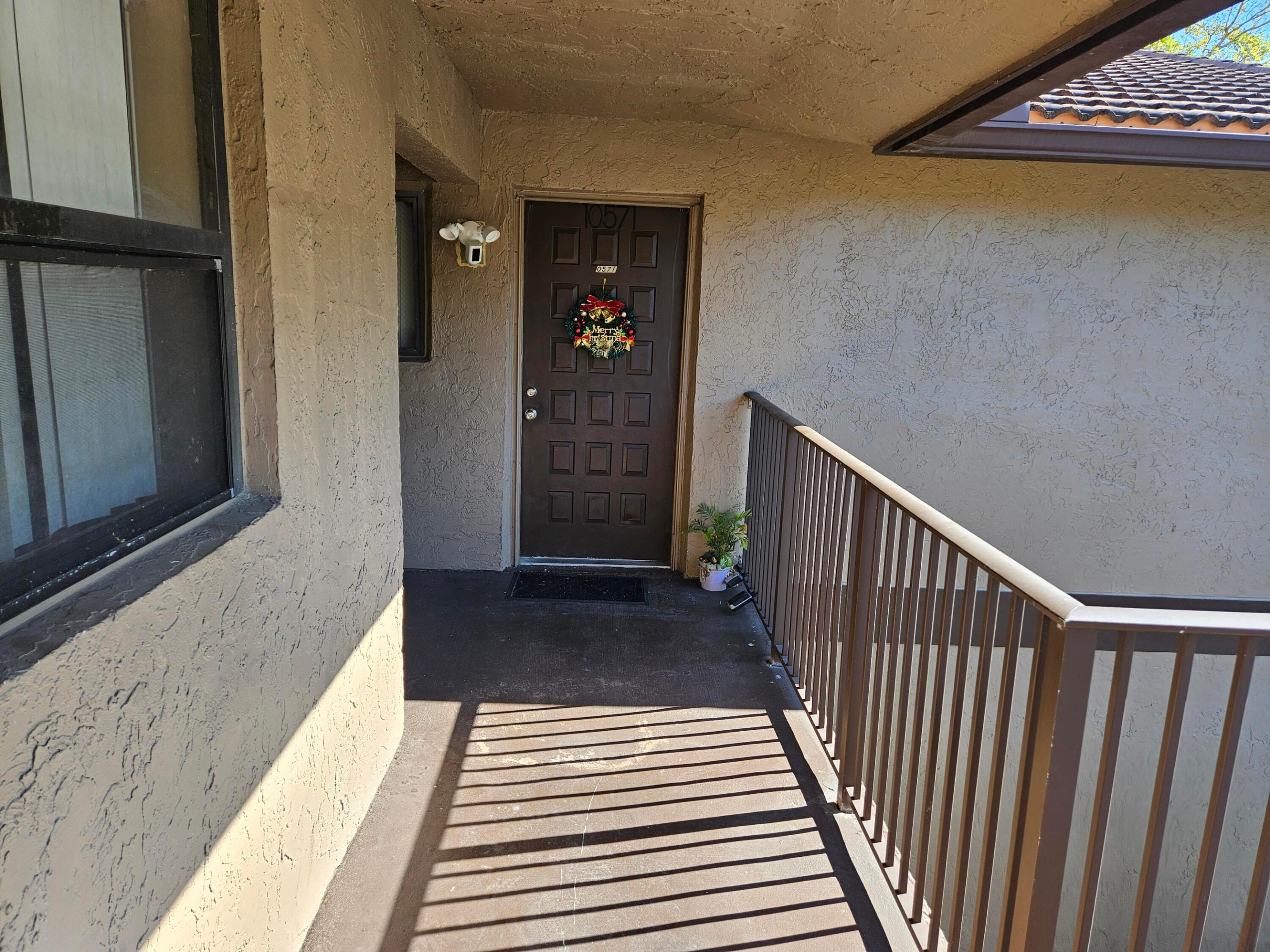 CORAL RUN CONDO - Residential Lease