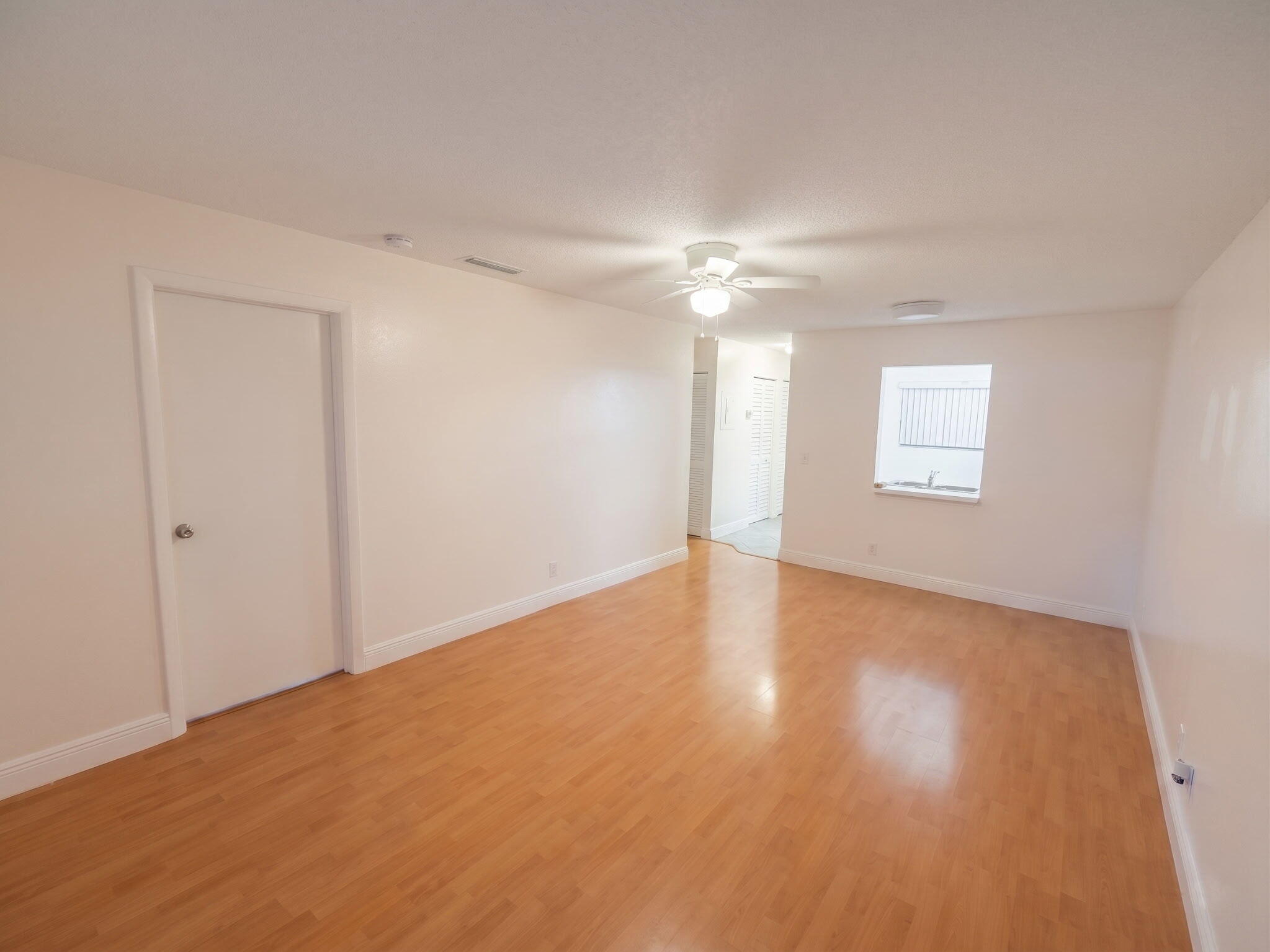 CORAL RUN CONDO - Residential Lease