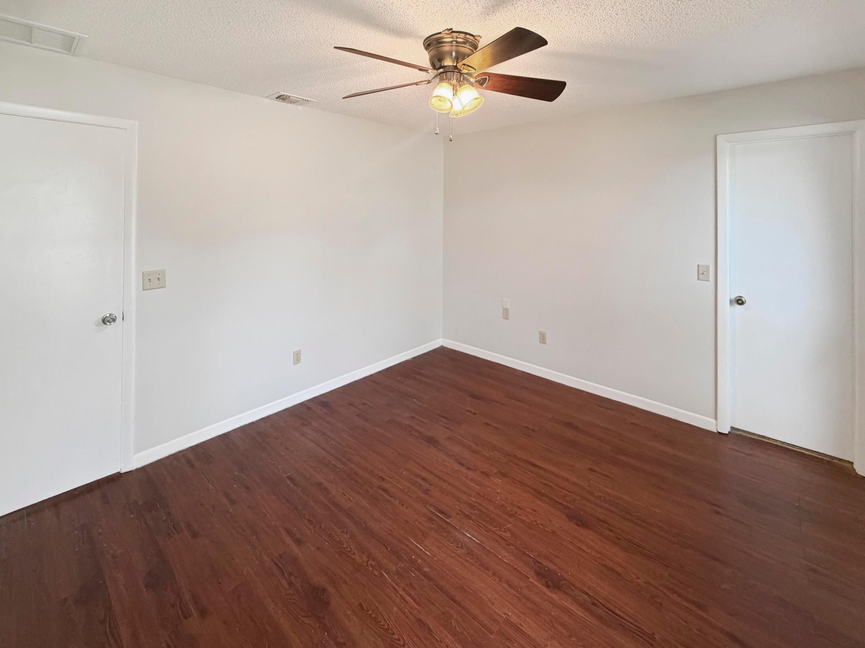 PORT ST LUCIE SECTION 5 - Residential