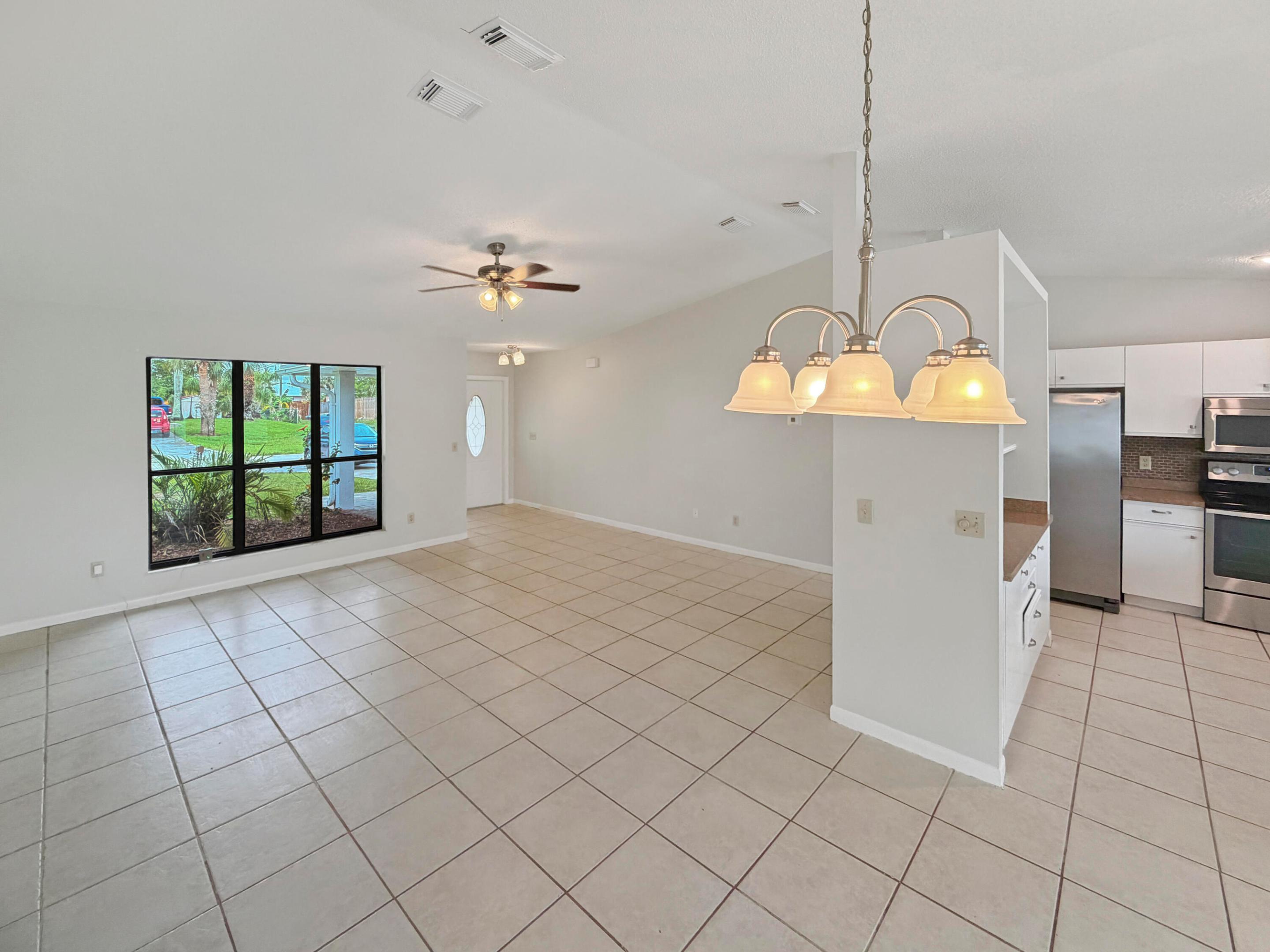 PORT ST LUCIE SECTION 5 - Residential