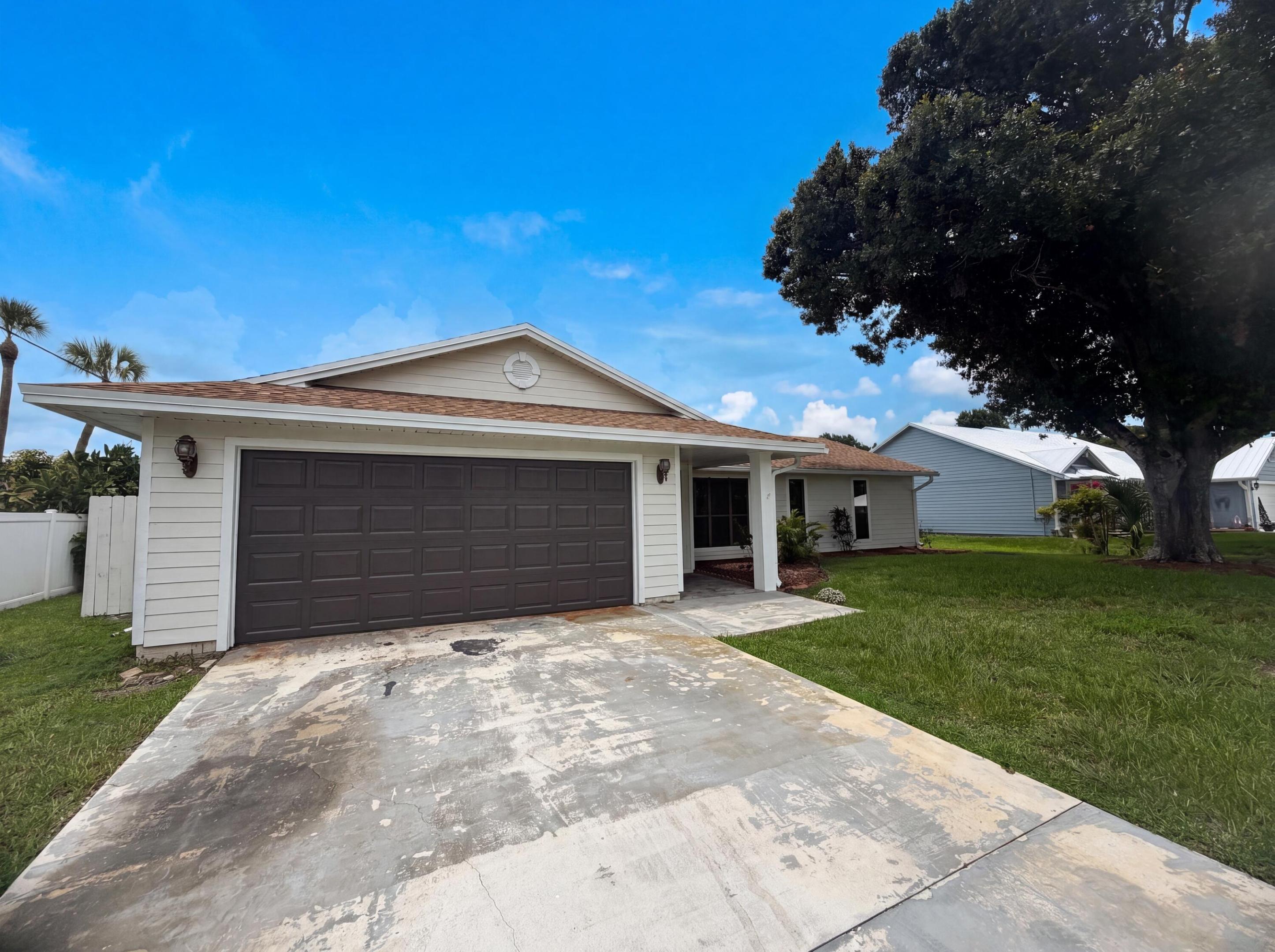 PORT ST LUCIE SECTION 5 - Residential