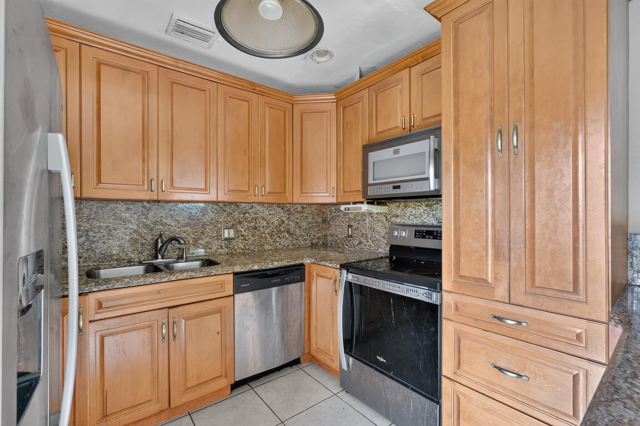 RICHMOND HEIGHTS - Residential