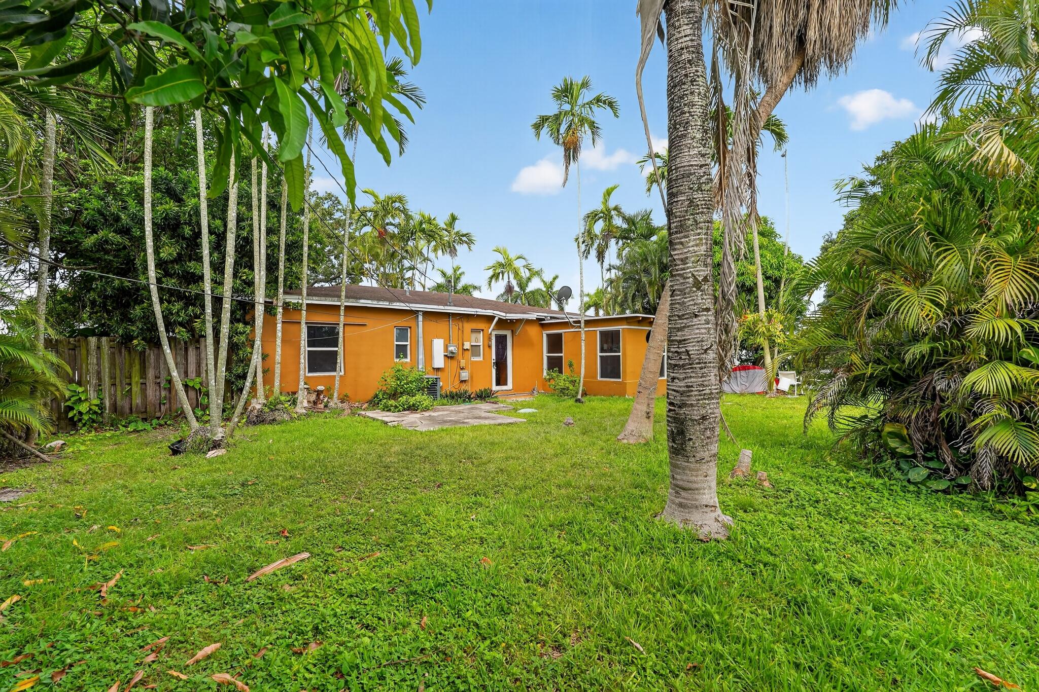 RICHMOND HEIGHTS - Residential