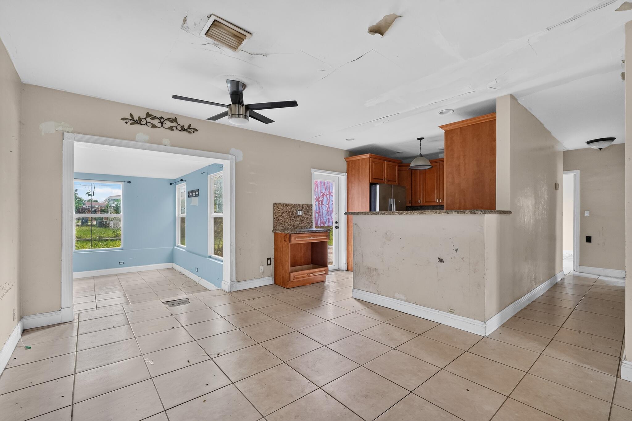 RICHMOND HEIGHTS - Residential