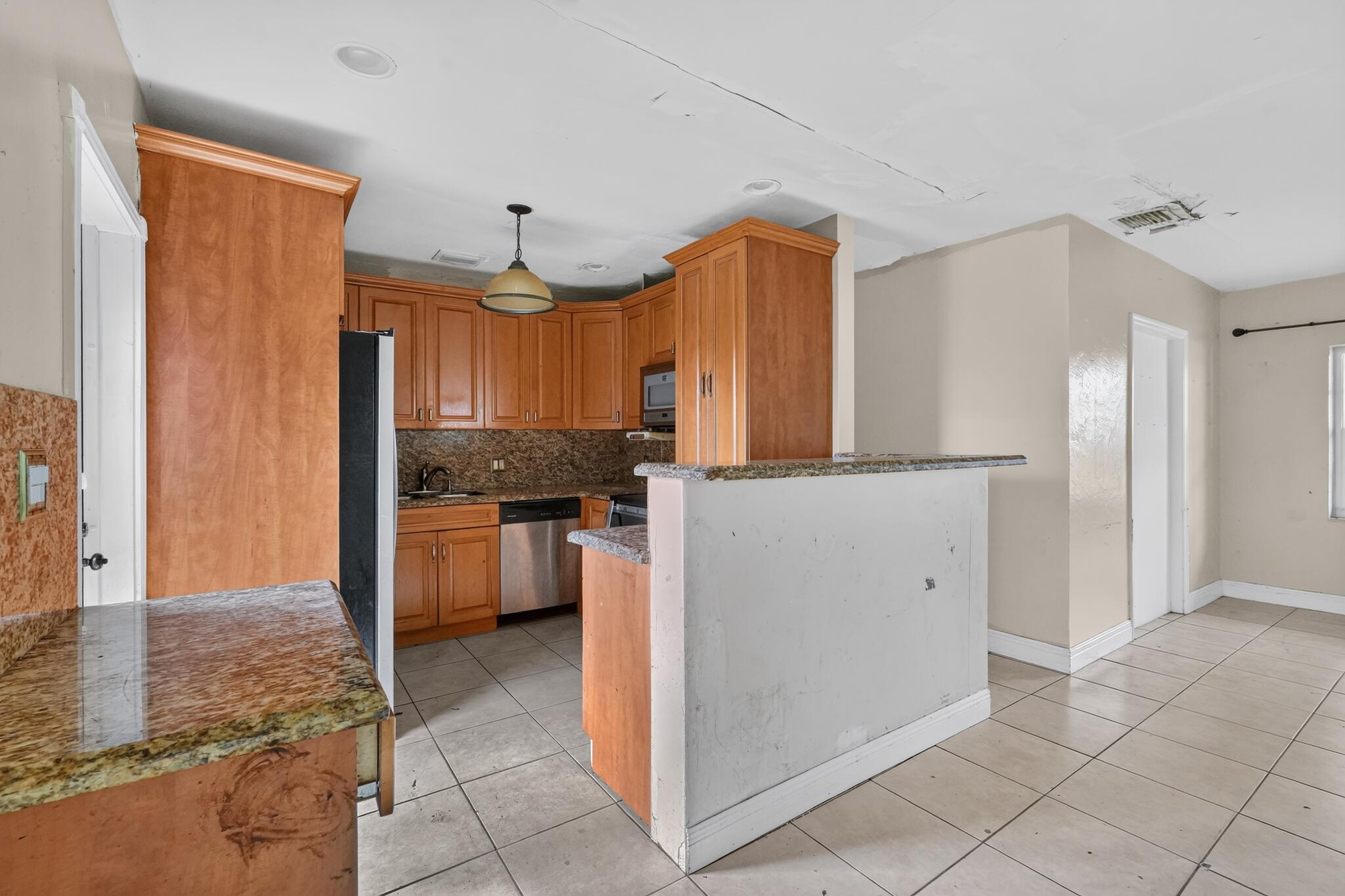 RICHMOND HEIGHTS - Residential