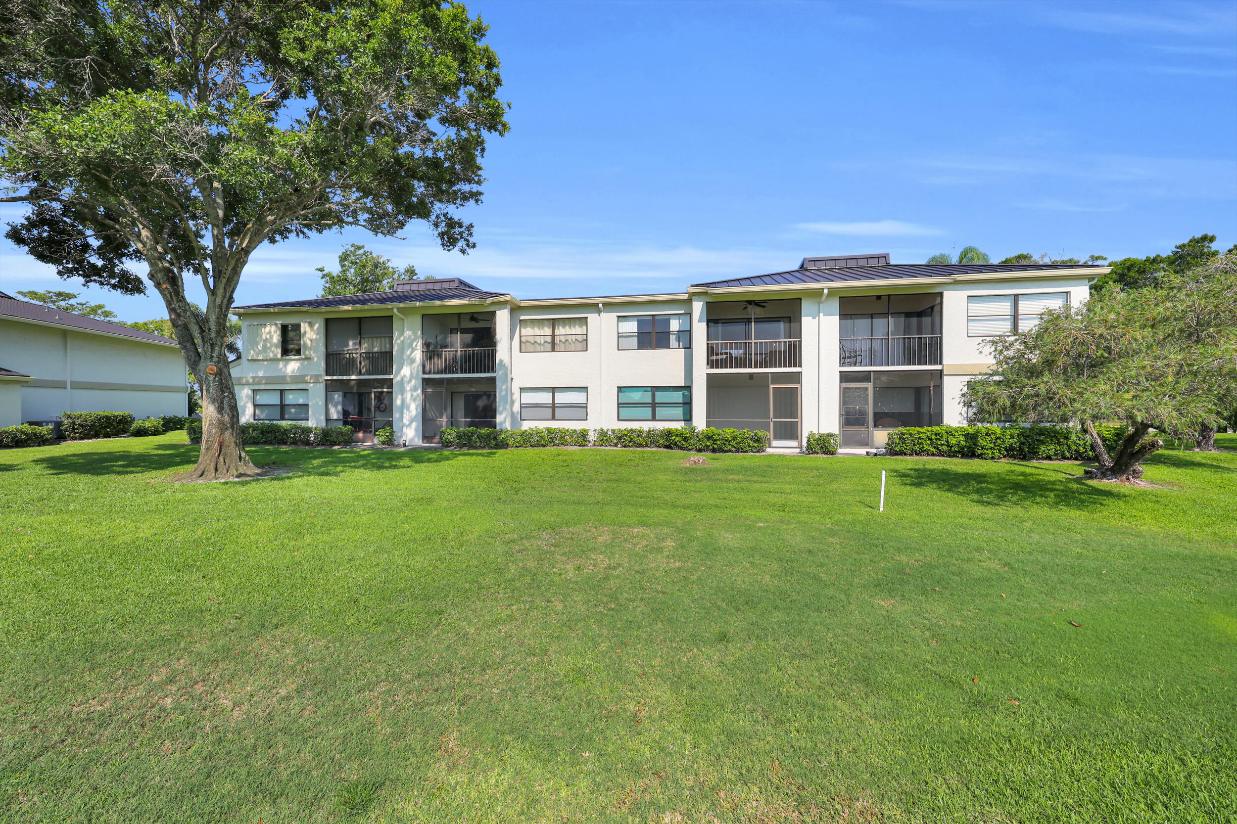 BRIARWOOD CONDO - Residential Lease
