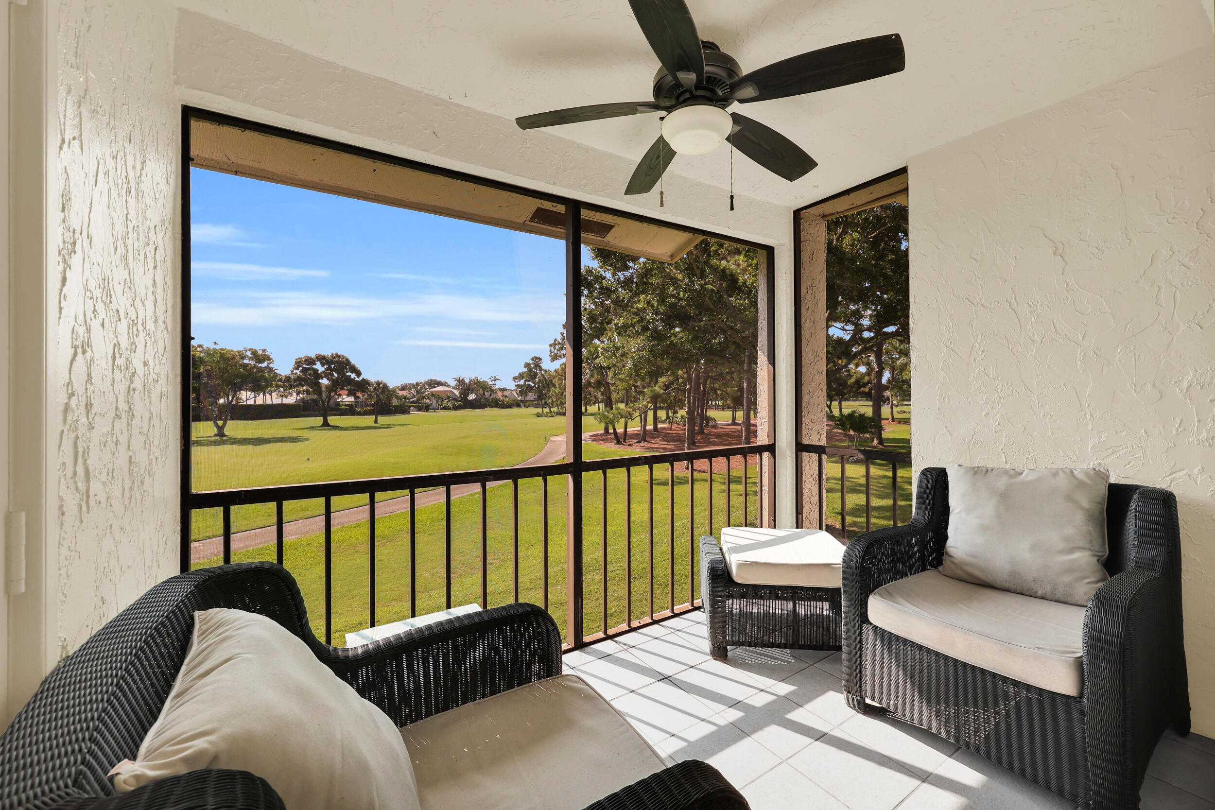 BRIARWOOD CONDO - Residential Lease