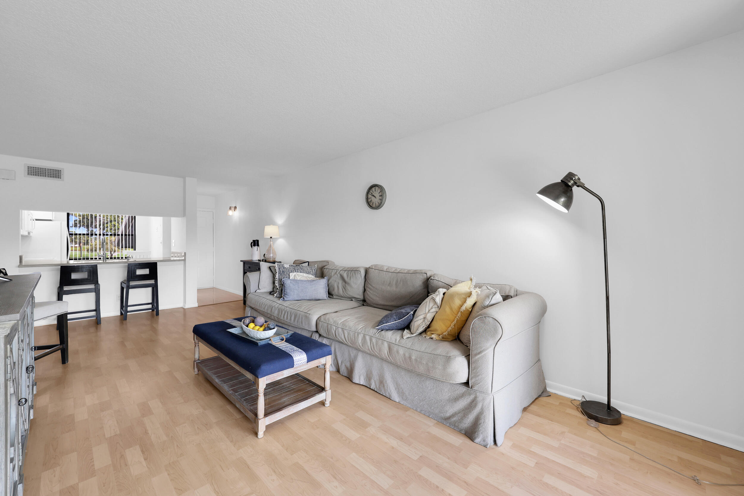 BRIARWOOD CONDO - Residential Lease