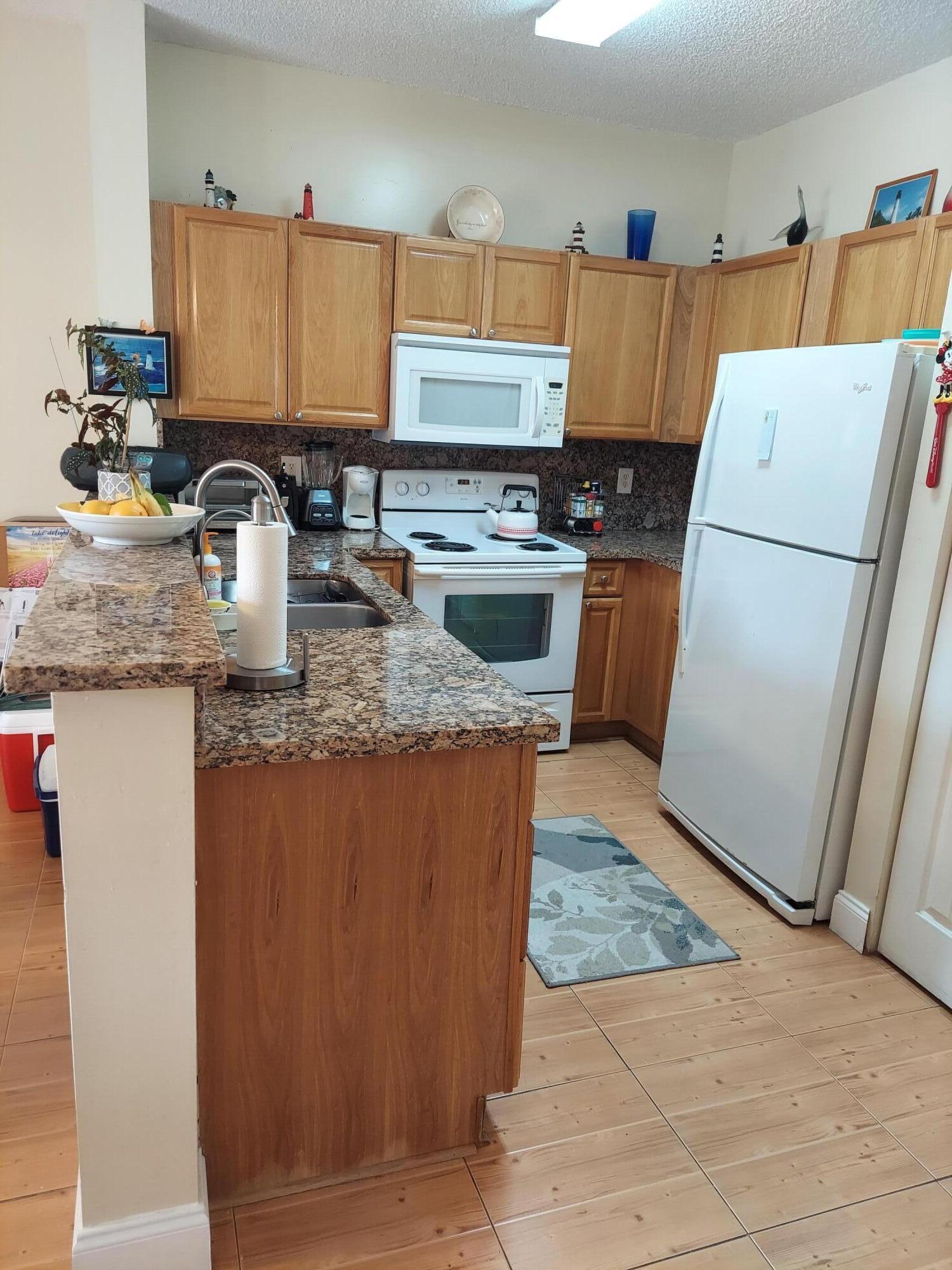 TOWNGATE CONDO FIVE - Residential