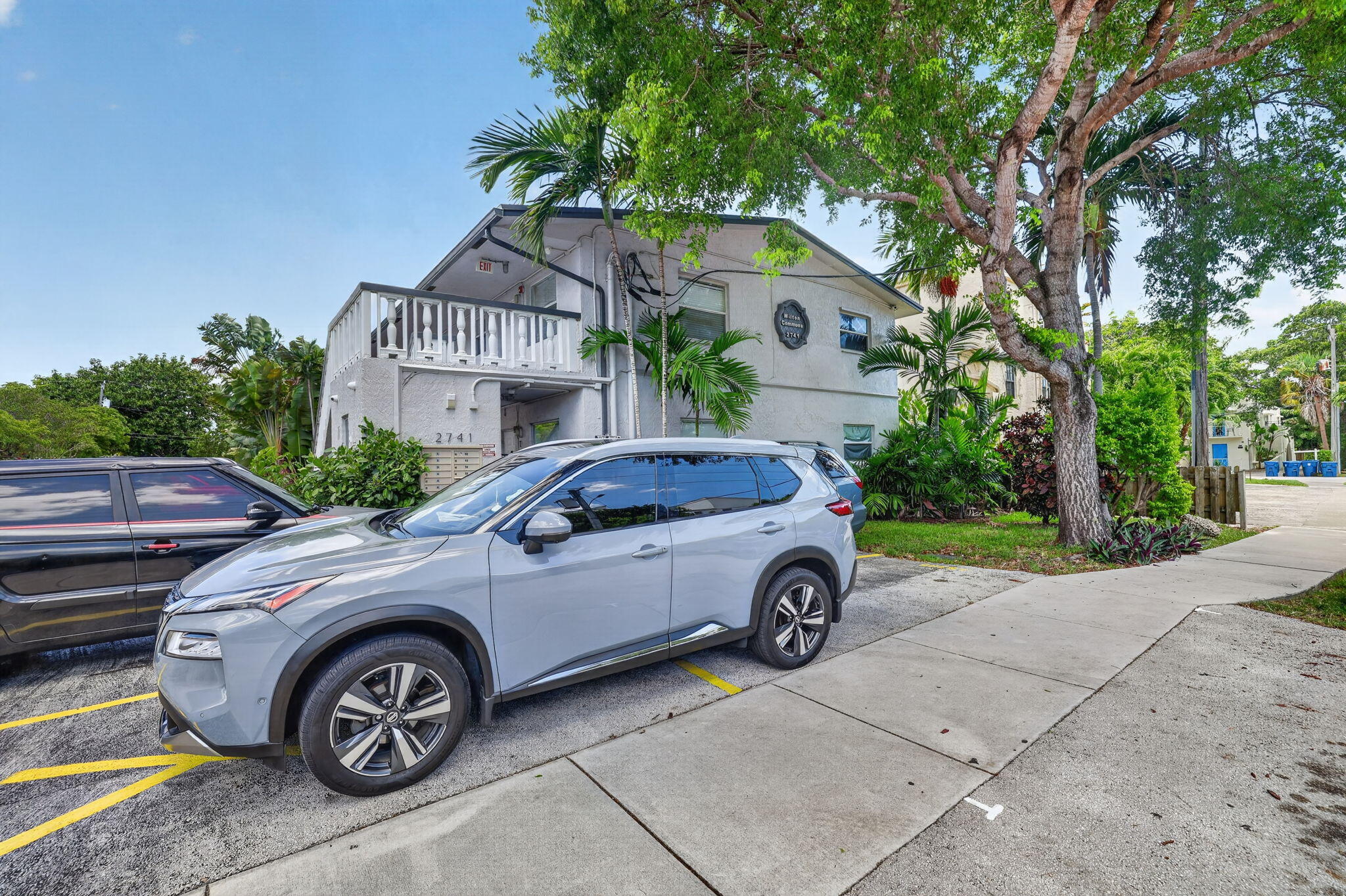 WILTON COMMONS CONDOMINIUM - Residential