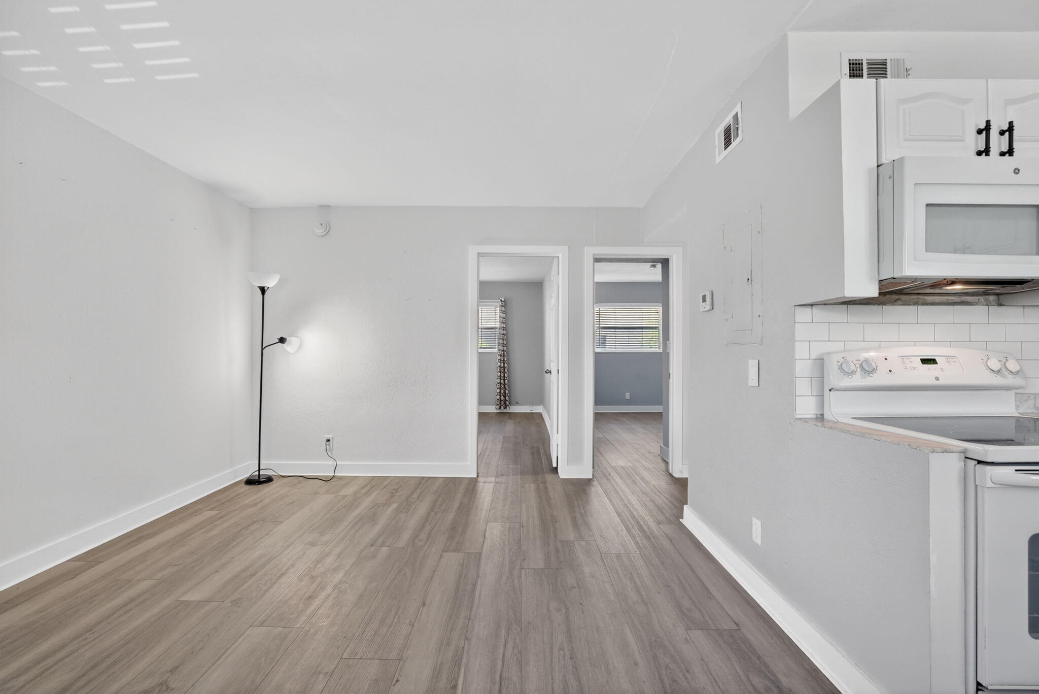WILTON COMMONS CONDOMINIUM - Residential