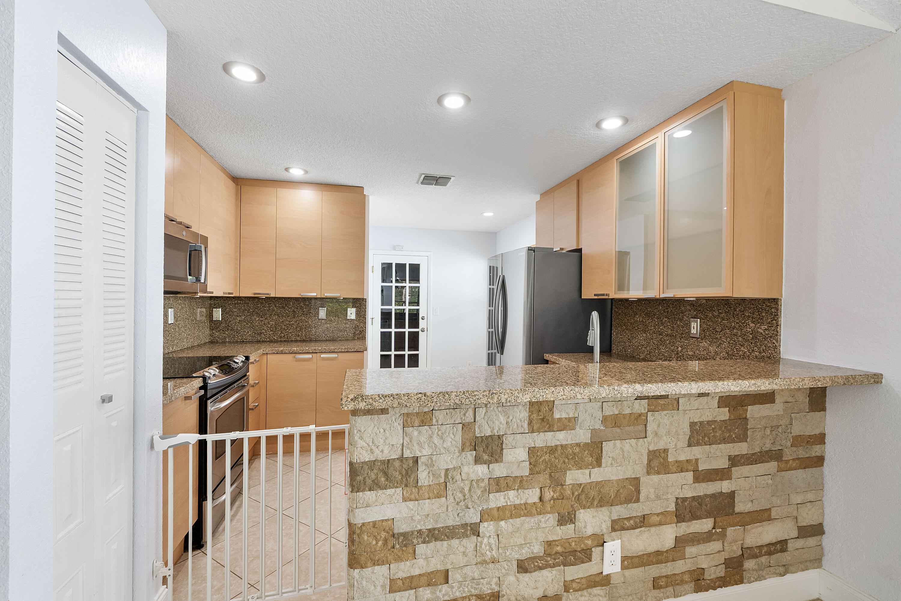 FOREST RIDGE CLUSTER HOMES IV - Residential